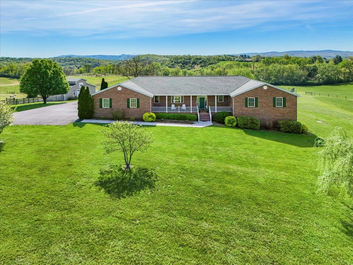 2664 Old Route 100 Road Draper VA 24324