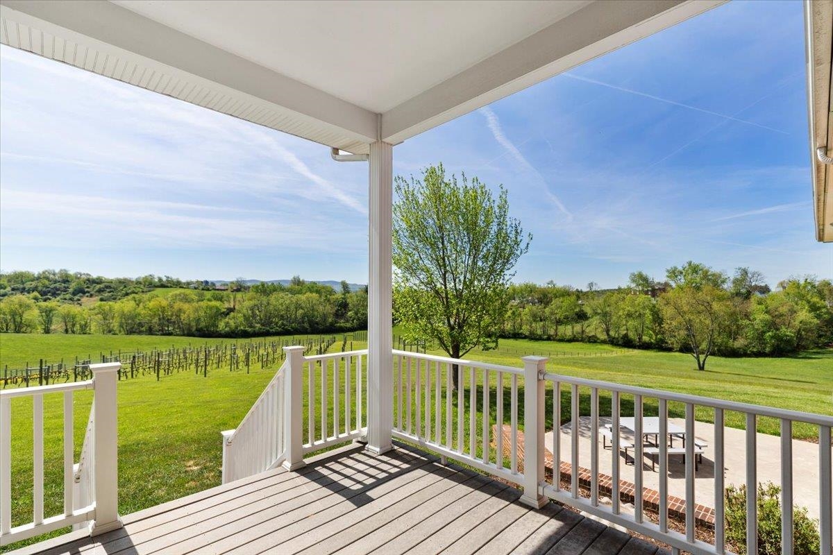 2664 Old Route 100 Road Draper VA 24324