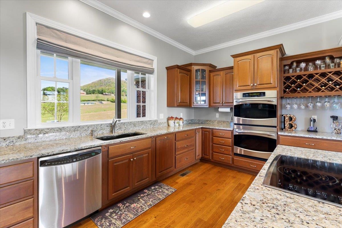 2664 Old Route 100 Road Draper VA 24324