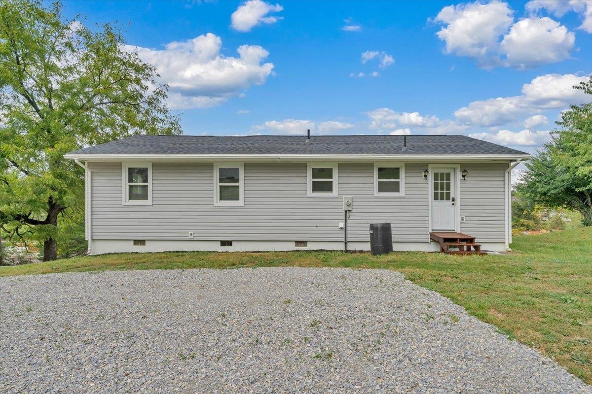 935 NE Depot Street NE Christiansburg VA 24073