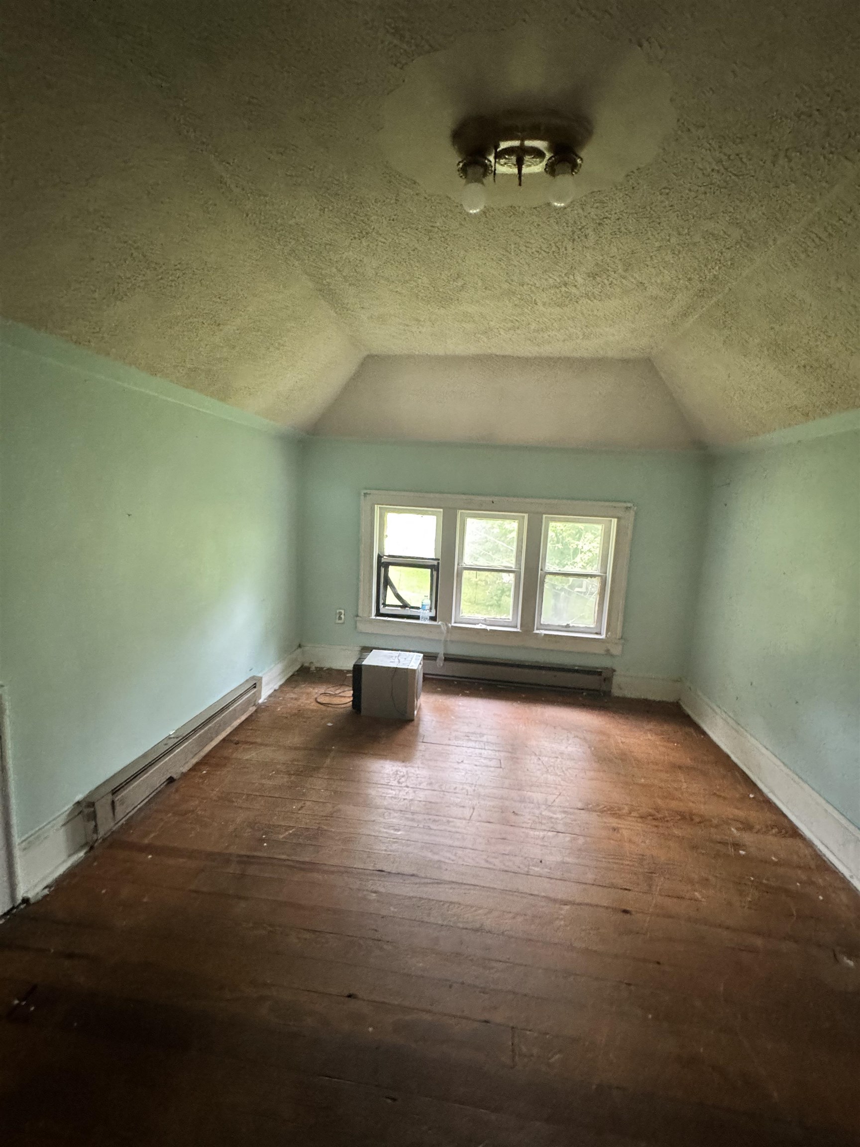 44 Pierce Avenue Pulaski VA 24301
