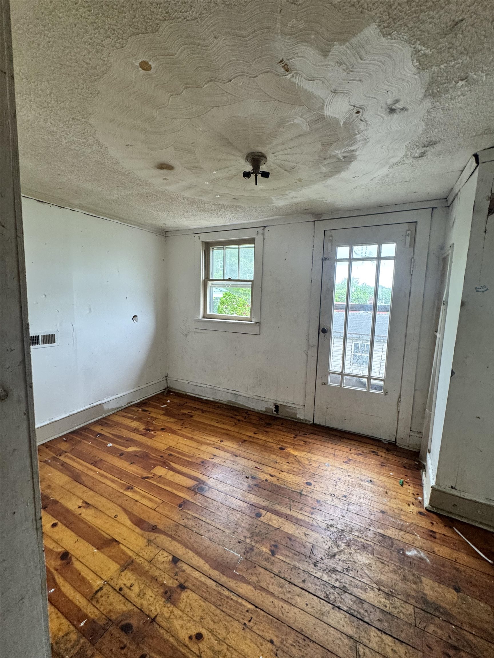 44 Pierce Avenue Pulaski VA 24301