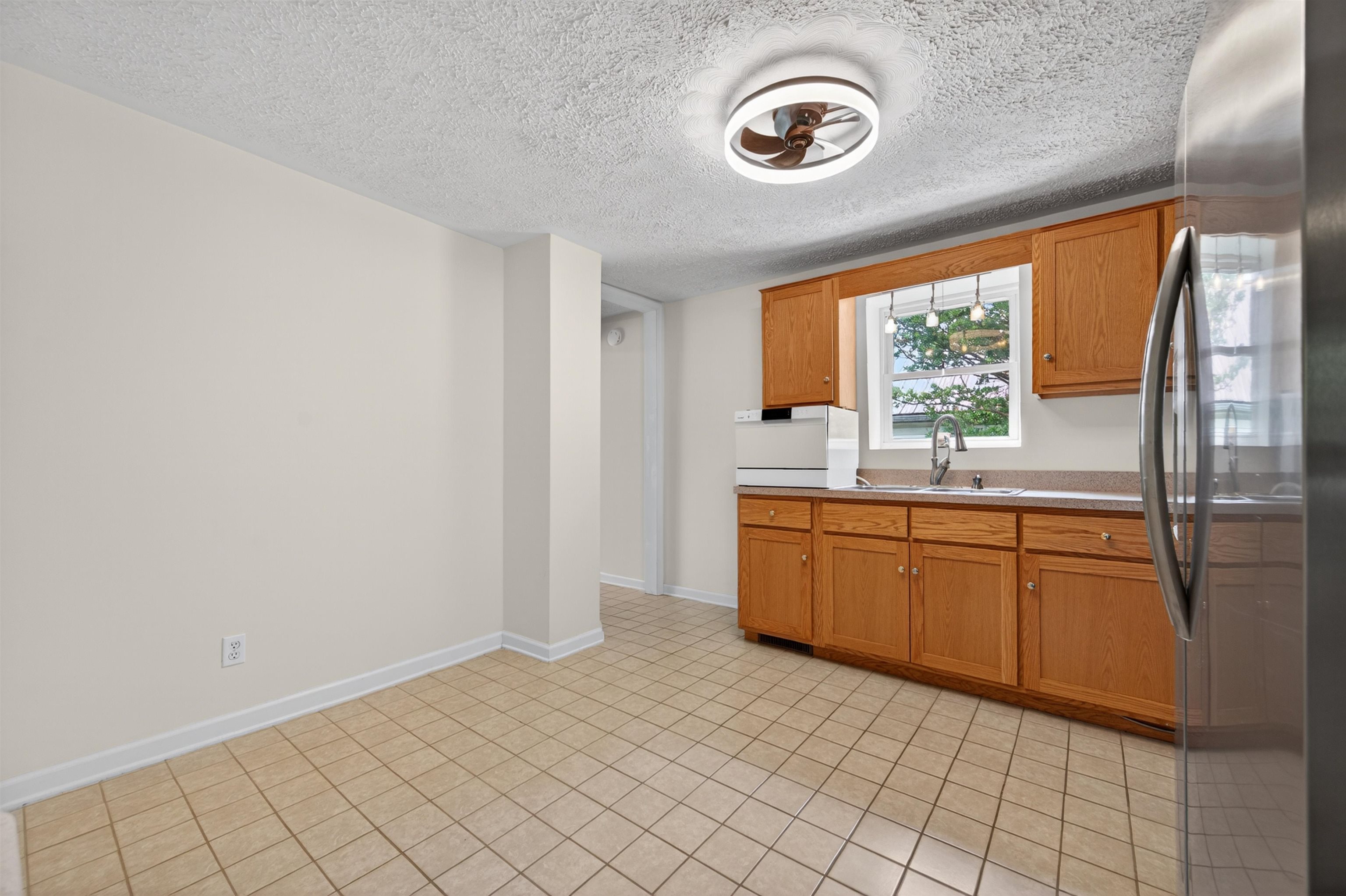 124 Cowan Street Radford VA 24141