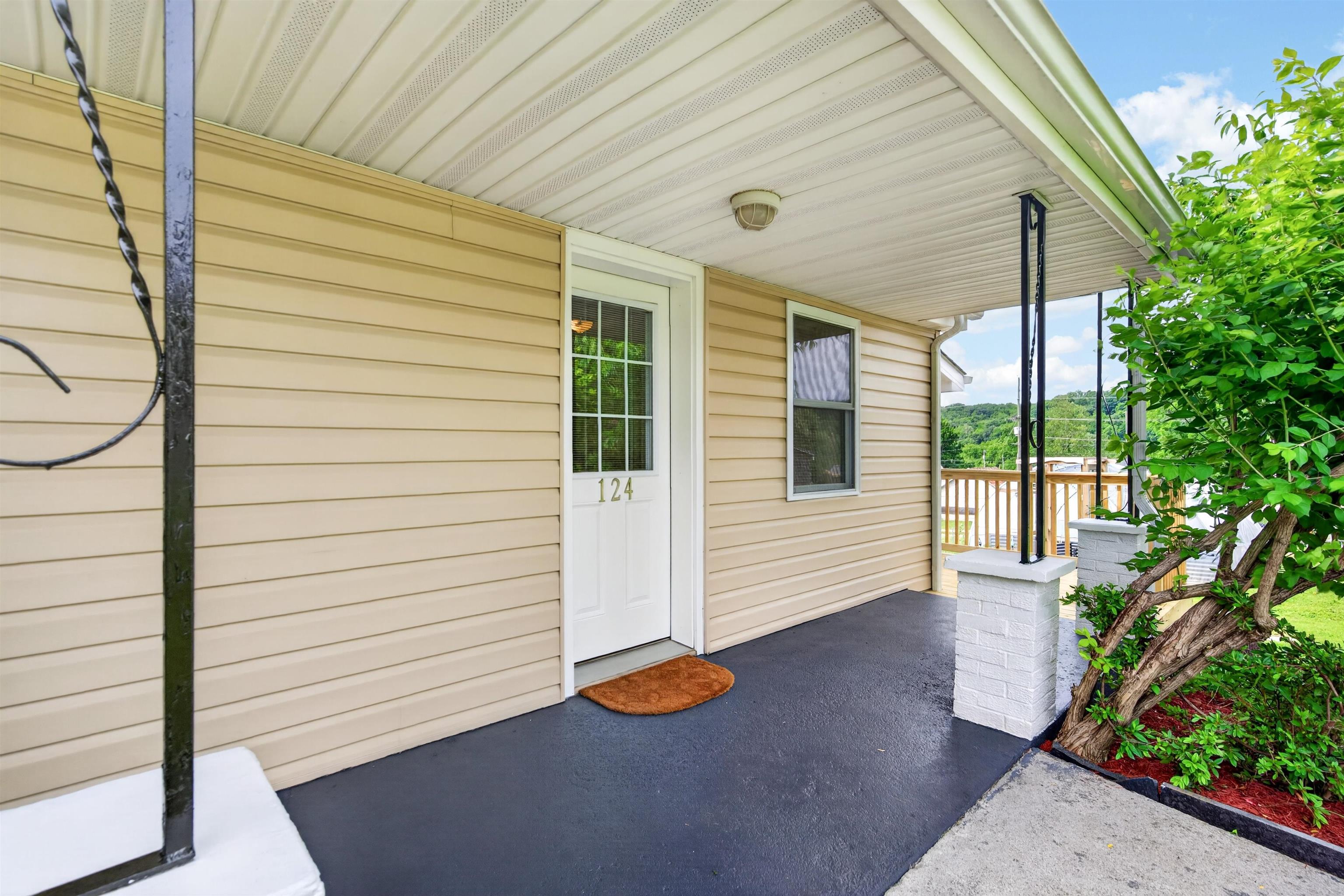 124 Cowan Street Radford VA 24141