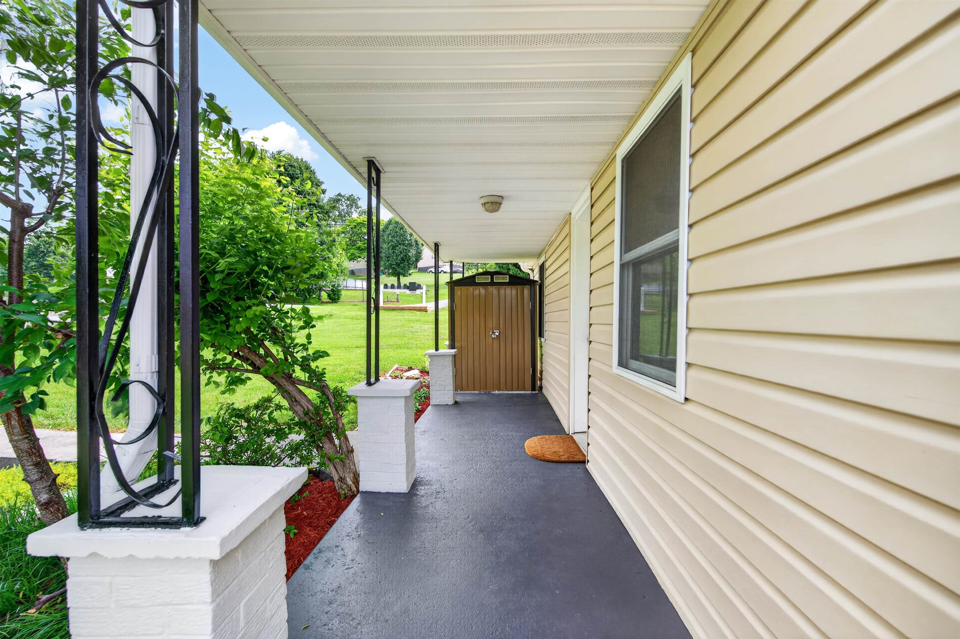 124 Cowan Street Radford VA 24141