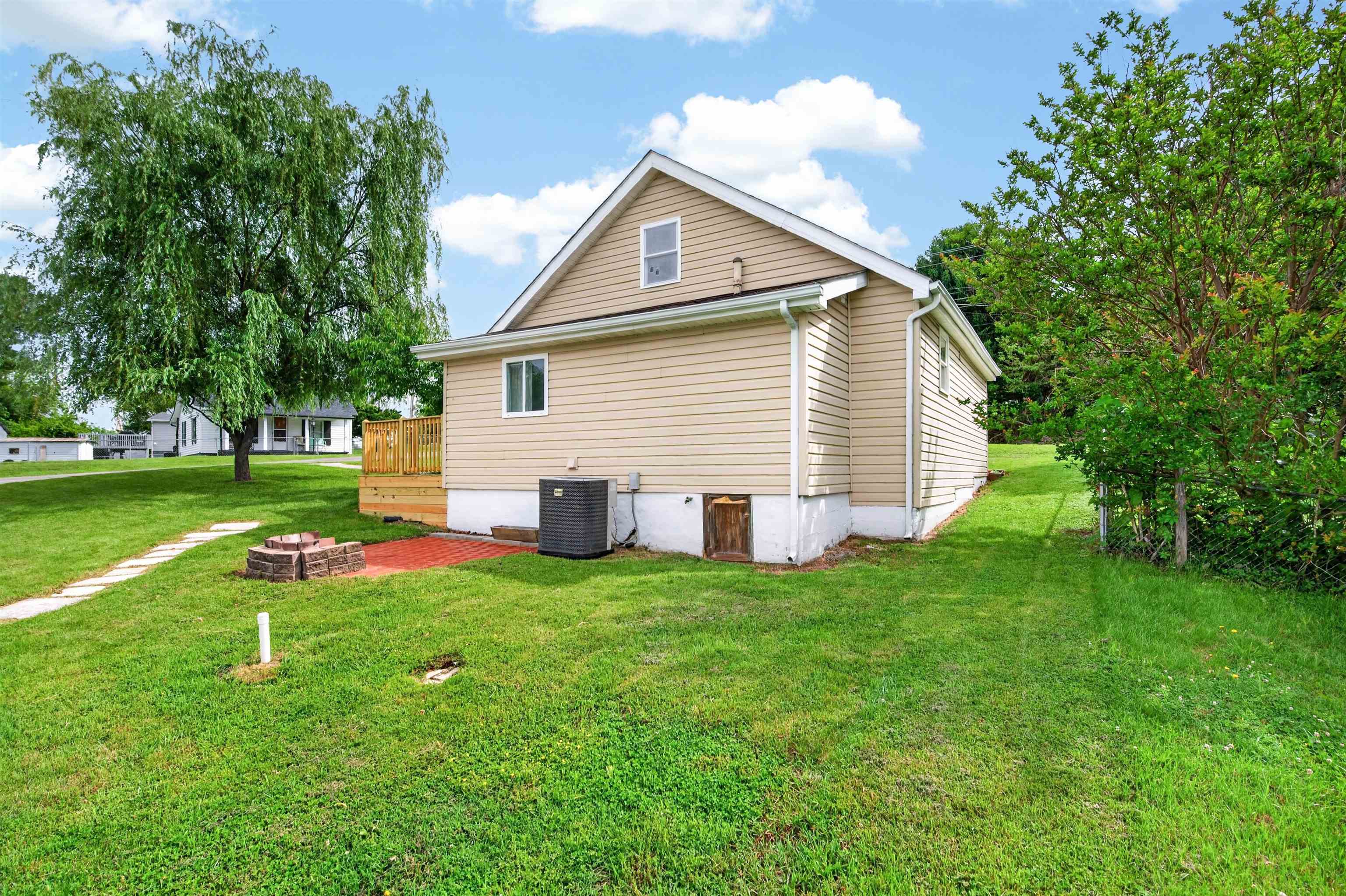 124 Cowan Street Radford VA 24141