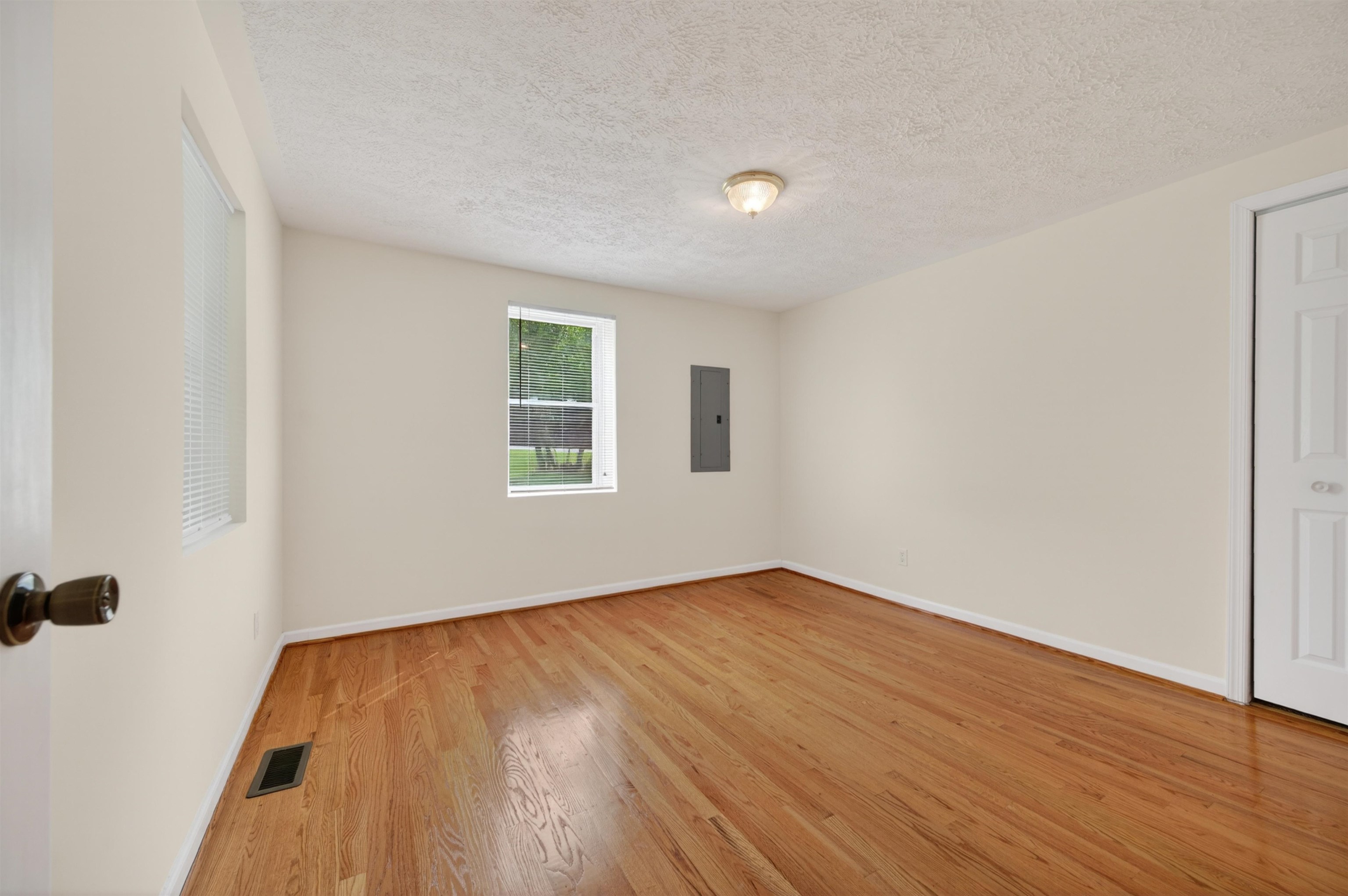 124 Cowan Street Radford VA 24141