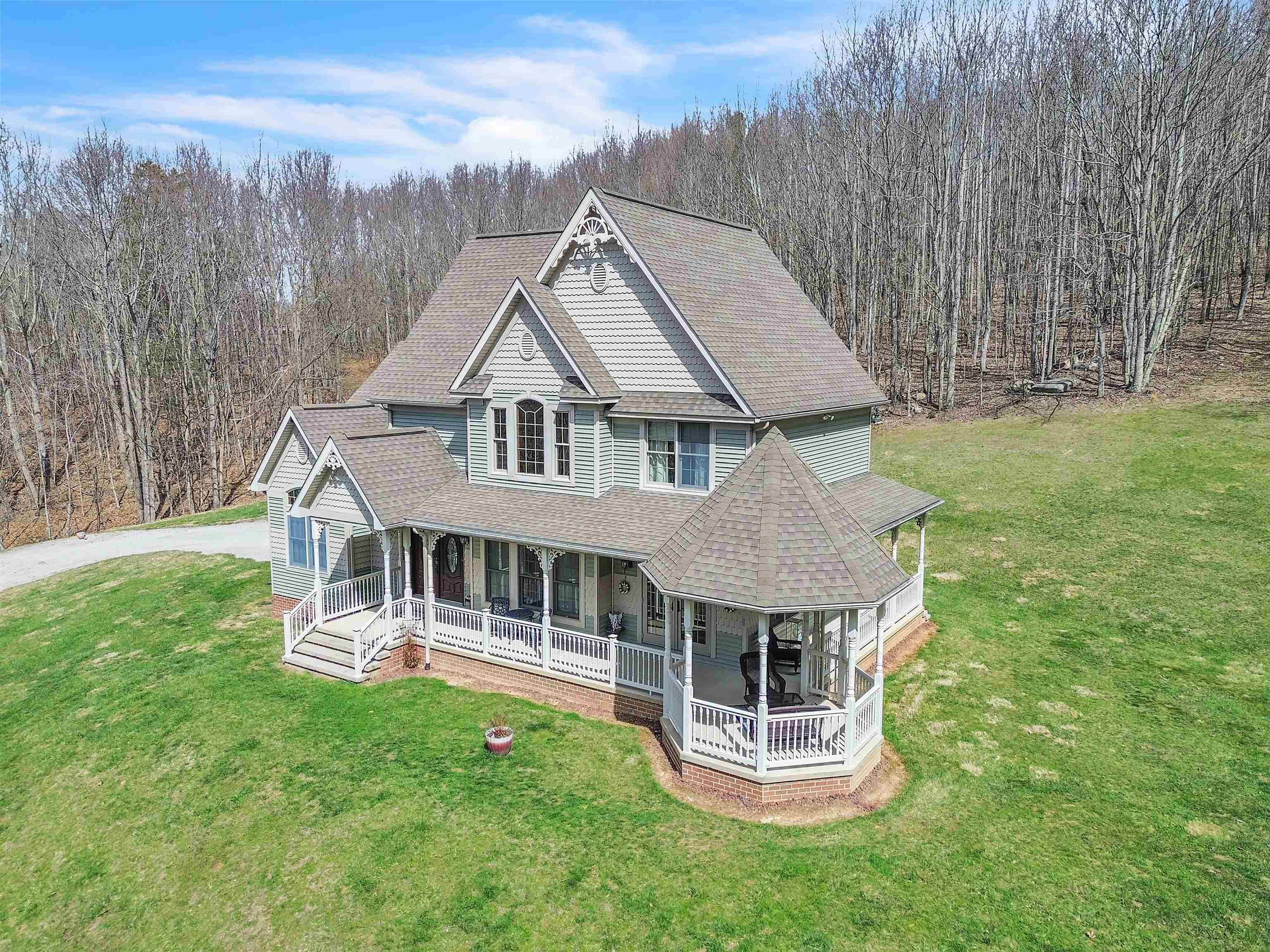 11309 Cumberland Gap Road New Castle VA 24127