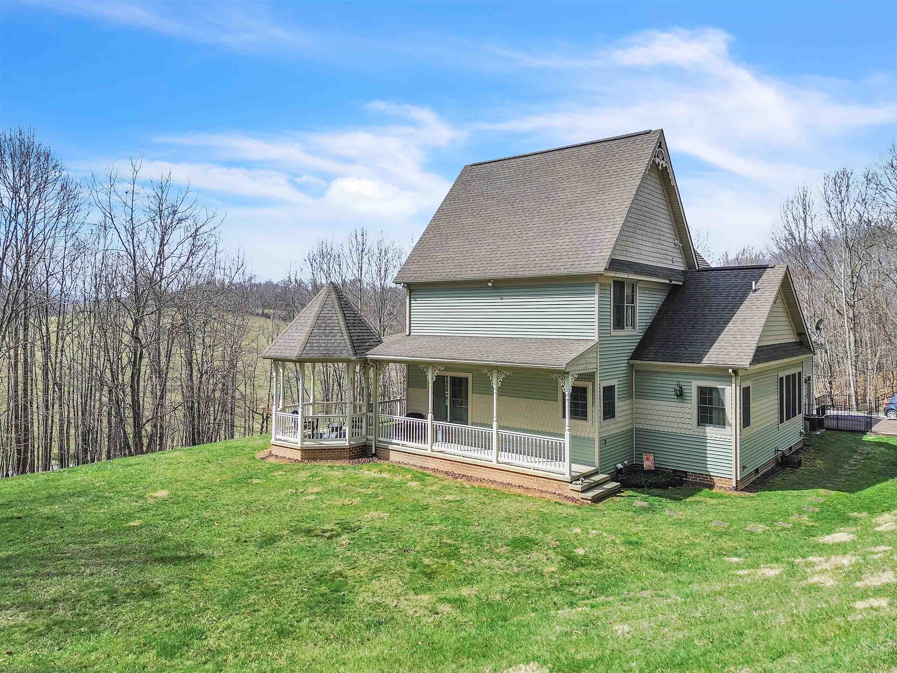 11309 Cumberland Gap Road New Castle VA 24127