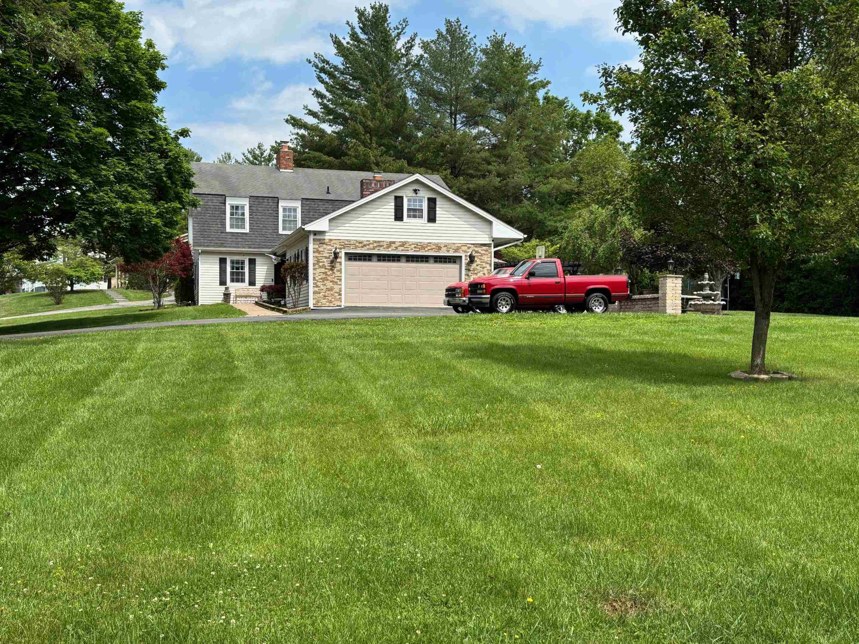 1217 Memorial Drive Pulaski VA 24301