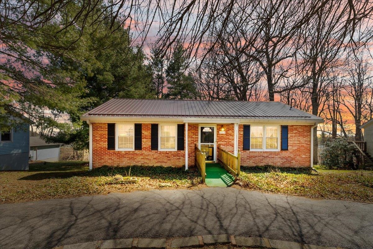 1115 Holston Road Wytheville VA 24382