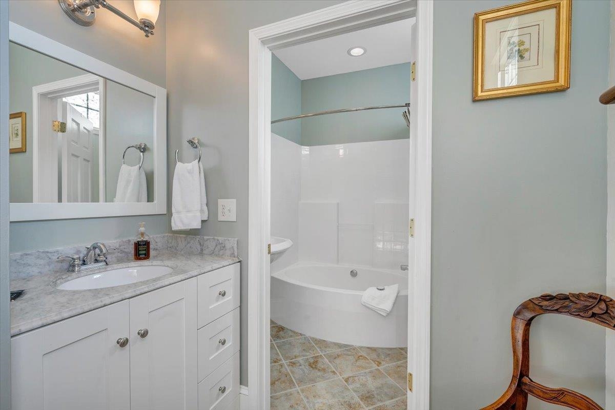 30461 30461 Oxford Avenue Meadowview VA 24361