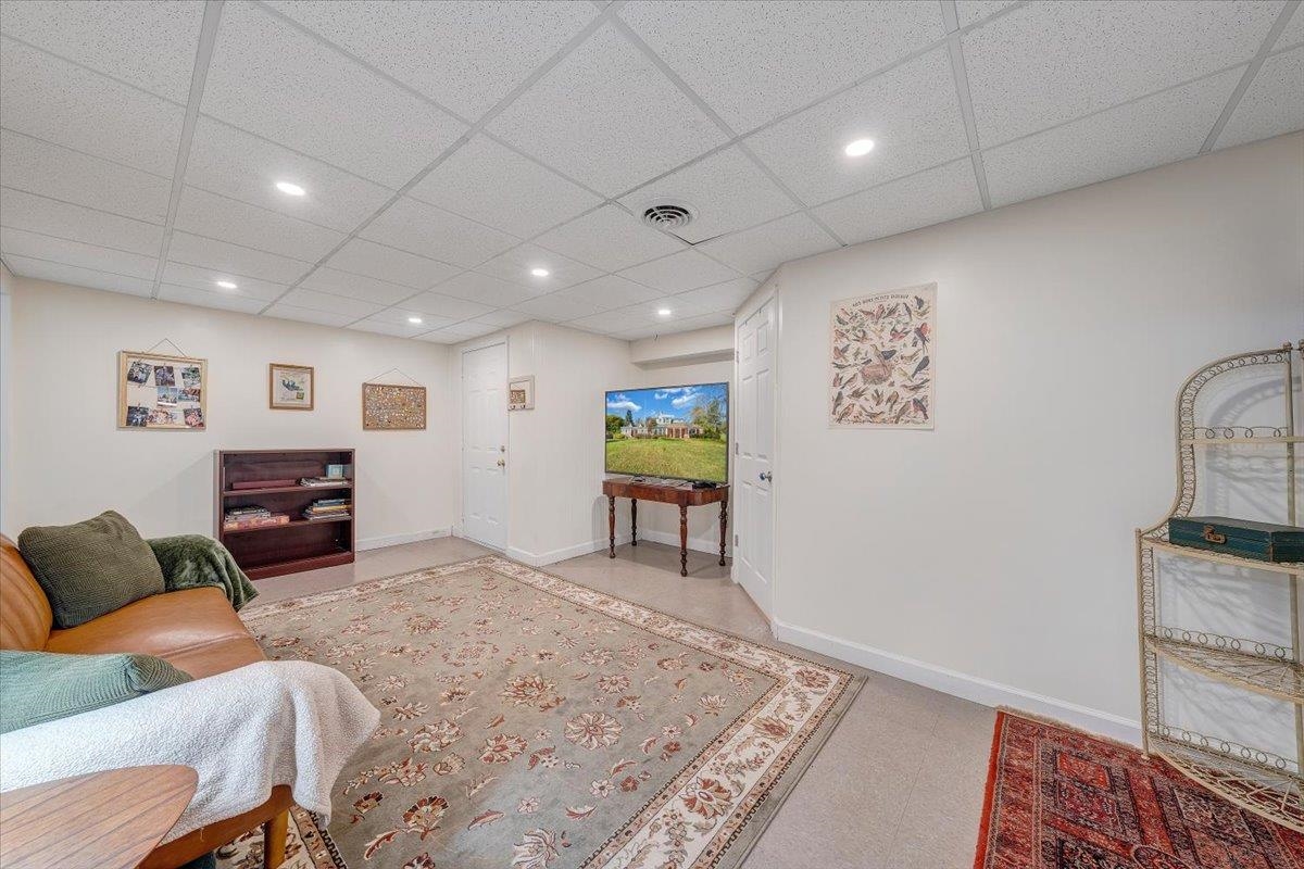 30461 30461 Oxford Avenue Meadowview VA 24361