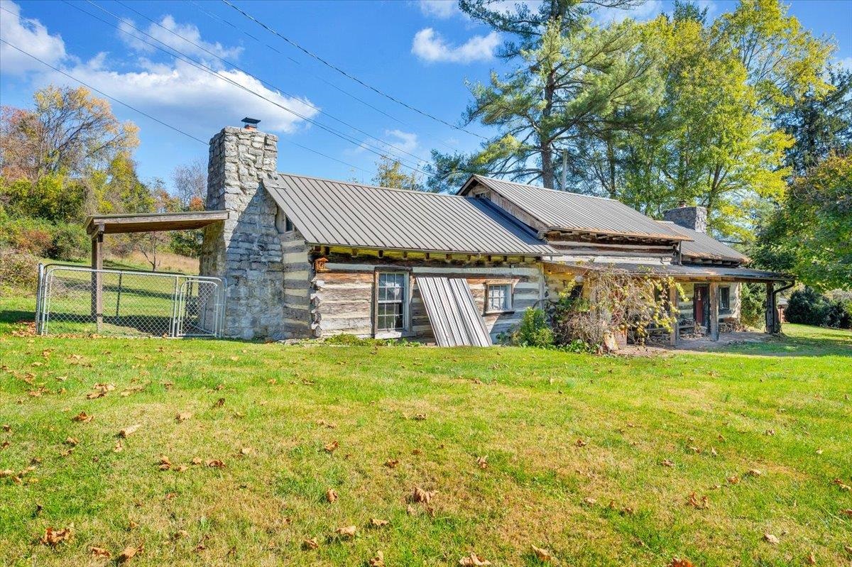 30461 30461 Oxford Avenue Meadowview VA 24361