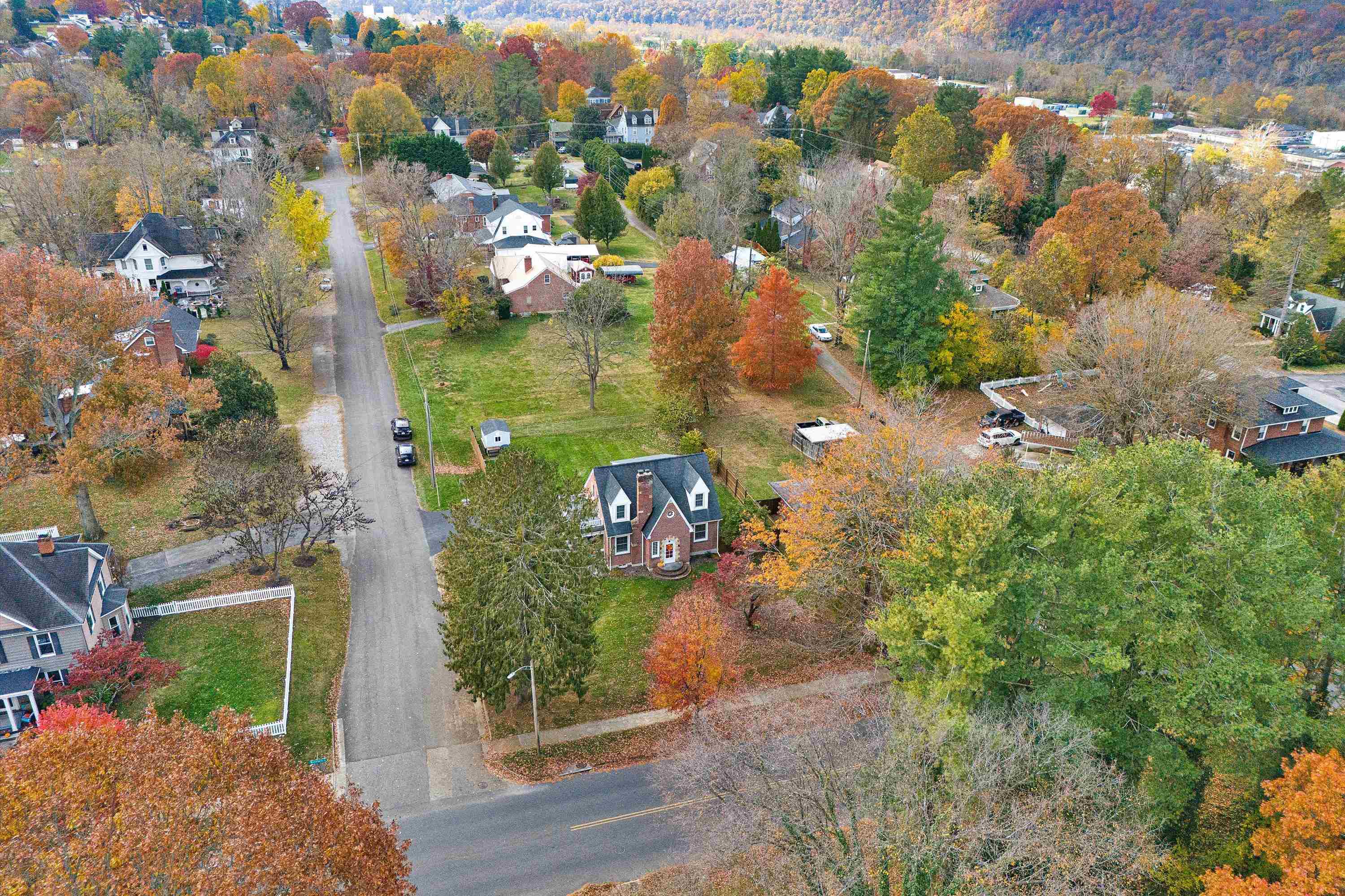 306 Wadsworth Street Radford VA 24141