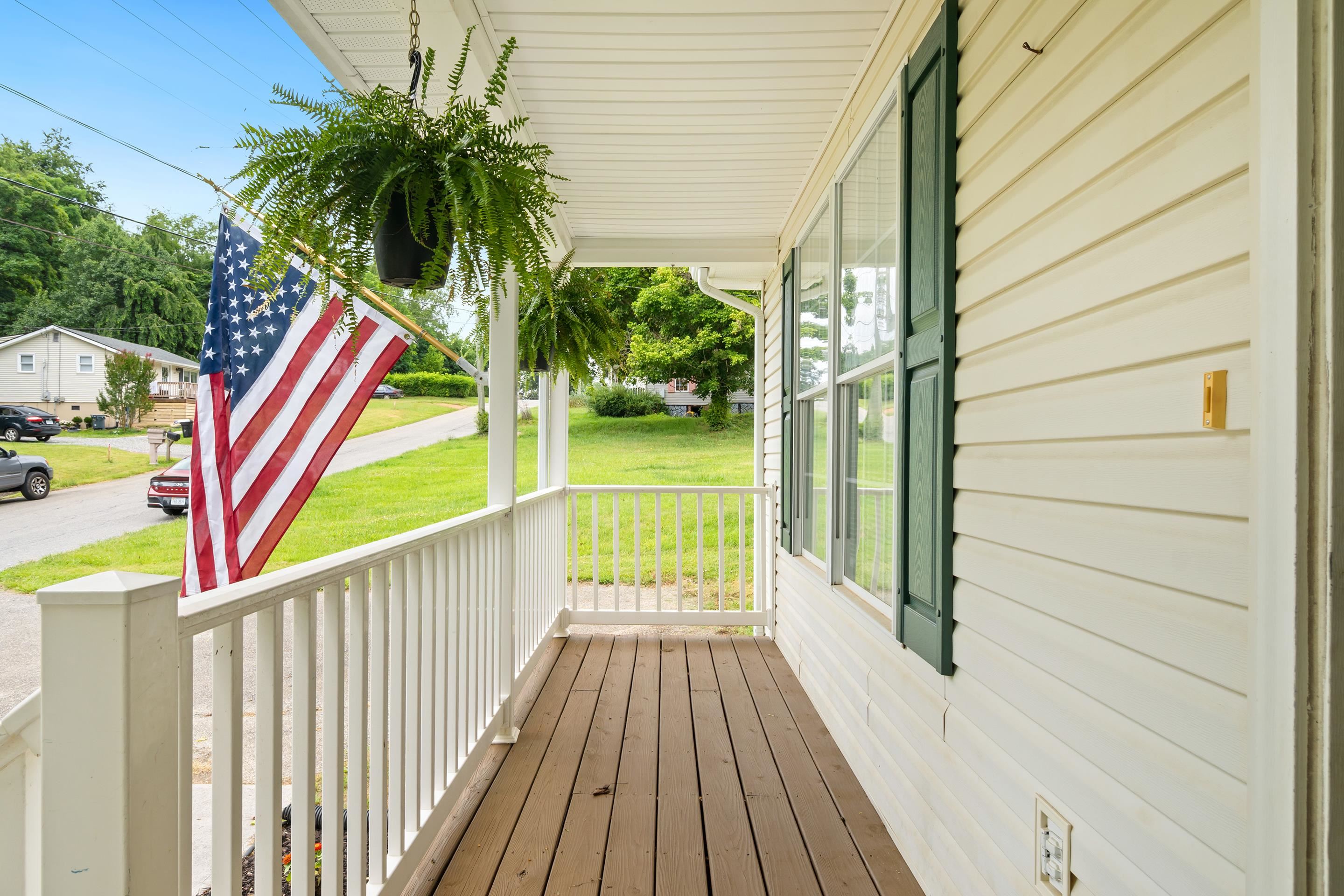 817 14th Street Radford VA 24141