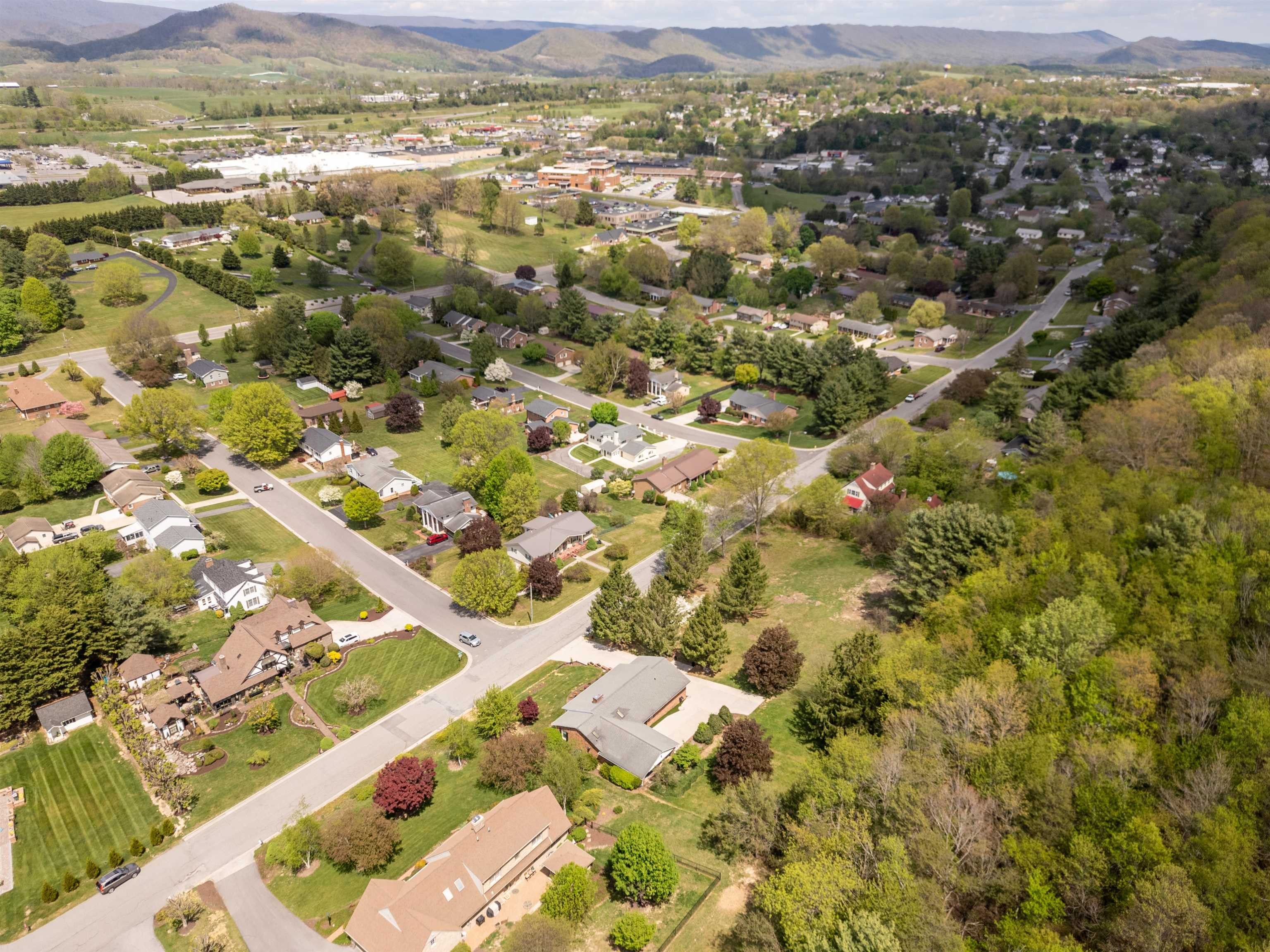 1095 W Fulton Street Wytheville VA 24382