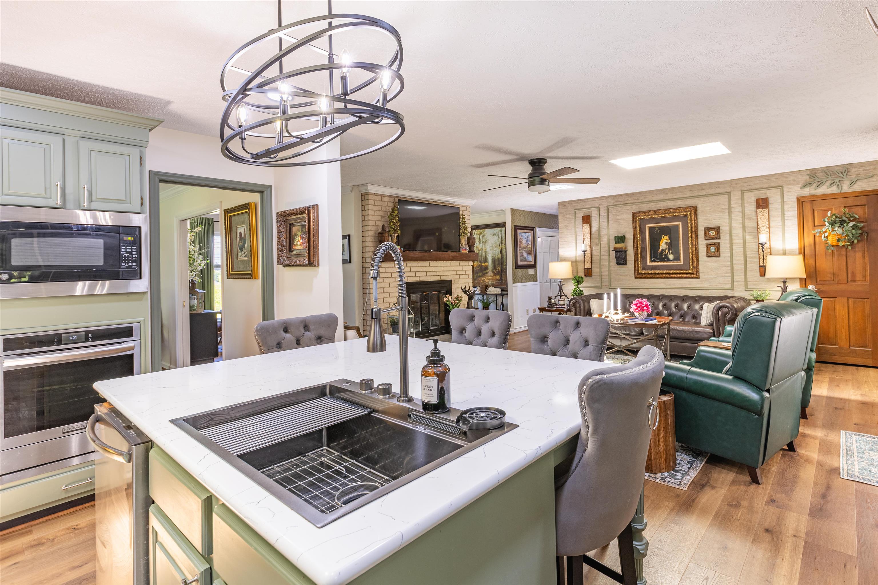 1095 W Fulton Street Wytheville VA 24382