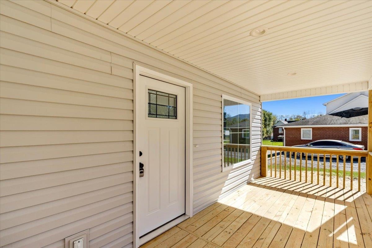 111 Ferry Court Pulaski VA 24301