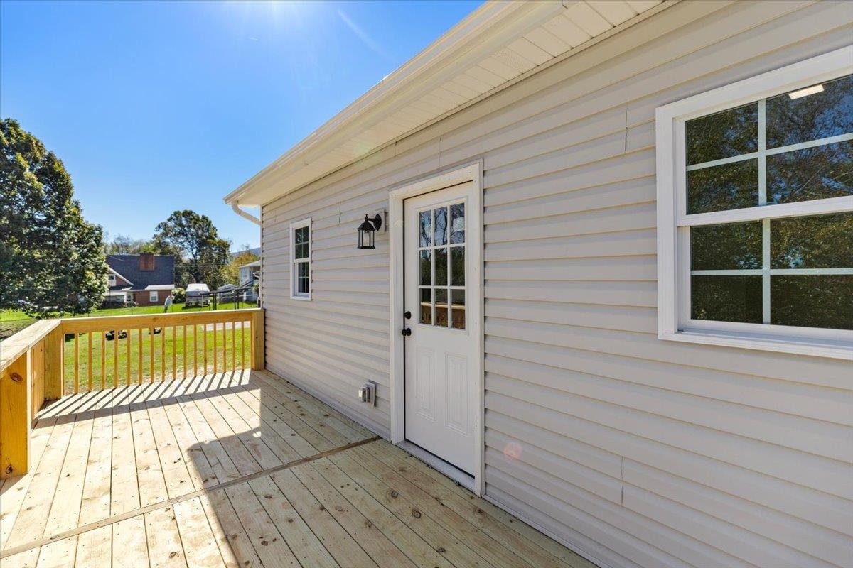 111 Ferry Court Pulaski VA 24301