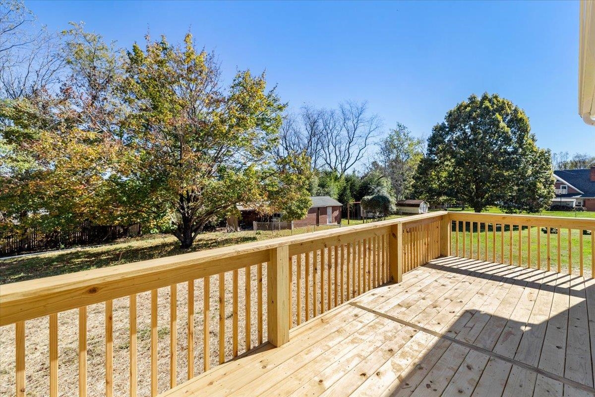 111 Ferry Court Pulaski VA 24301