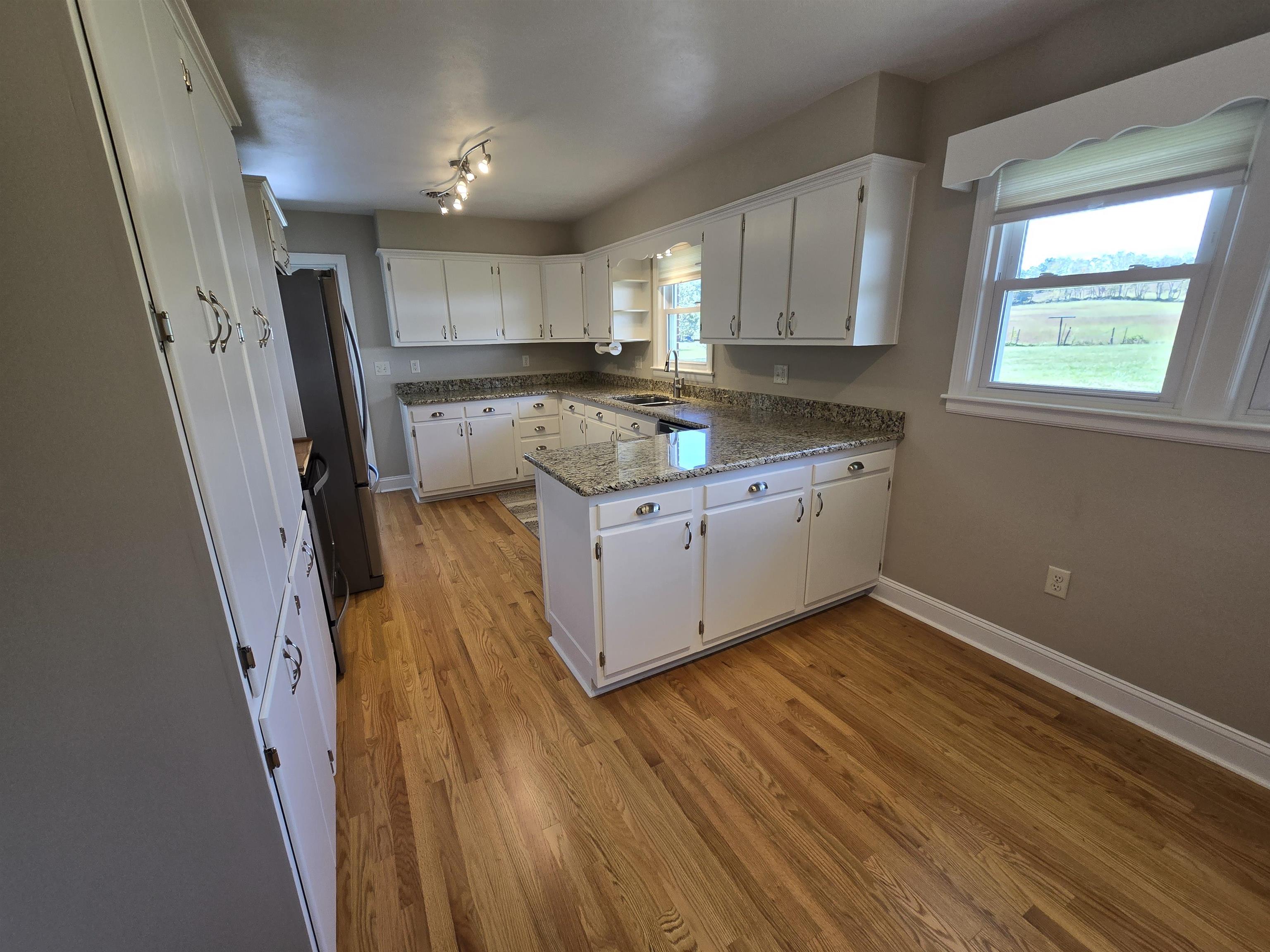 2038 Twin Oaks Avenue Pulaski VA 24301
