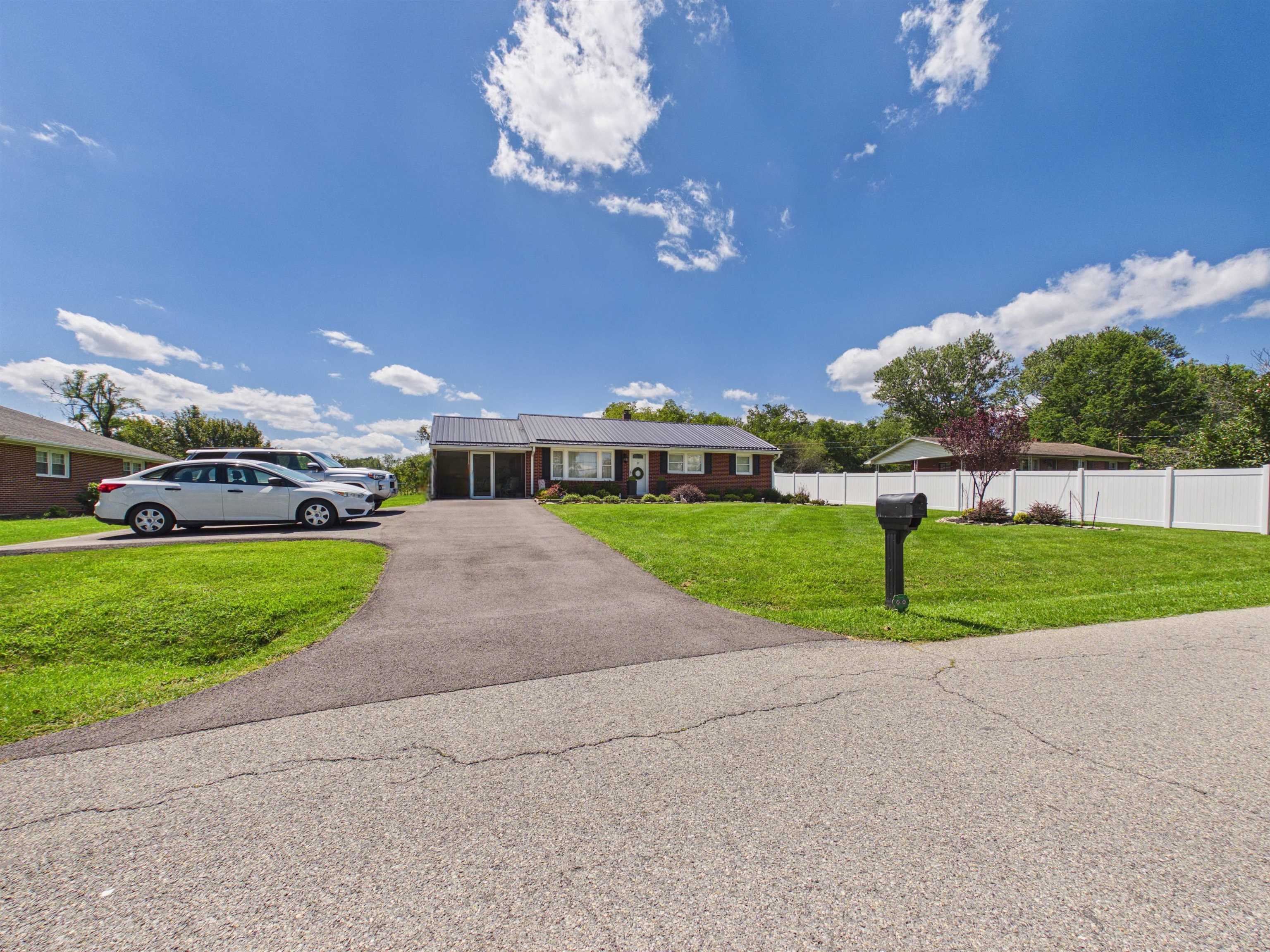 2038 Twin Oaks Road Pulaski VA 24301