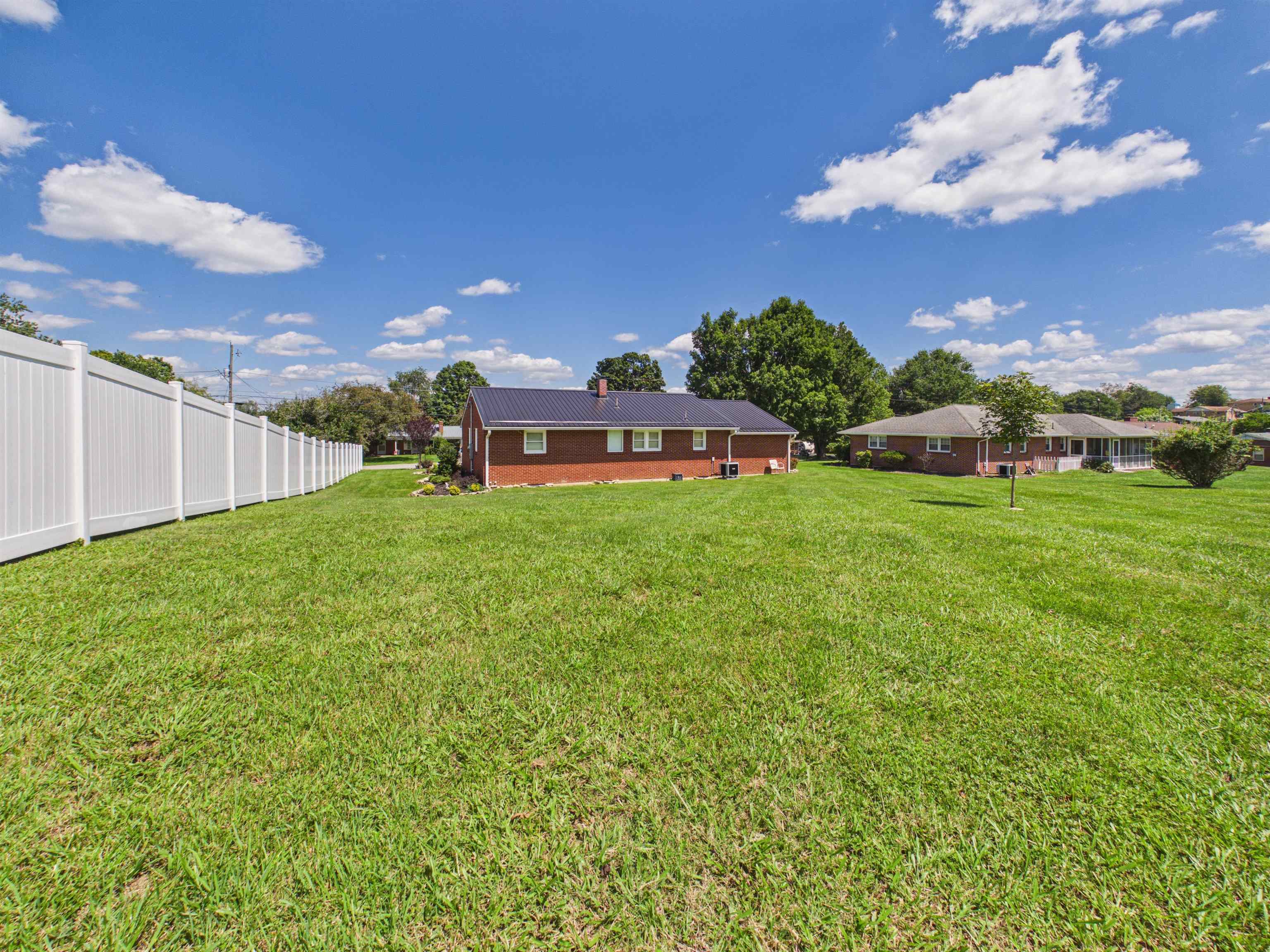 2038 Twin Oaks Avenue Pulaski VA 24301