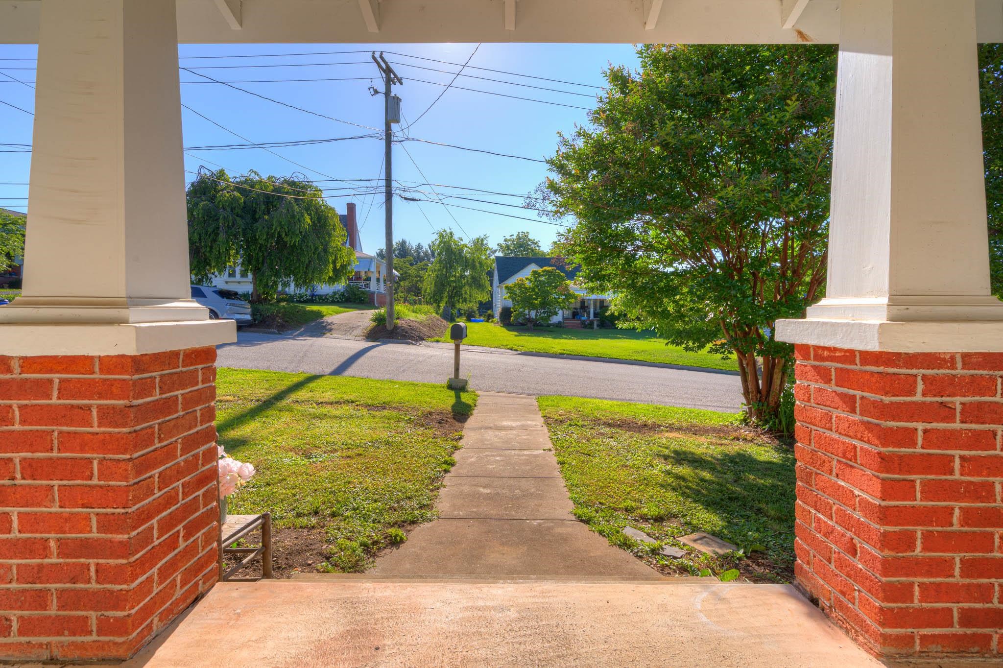 110 Lester Street Christiansburg VA 24073