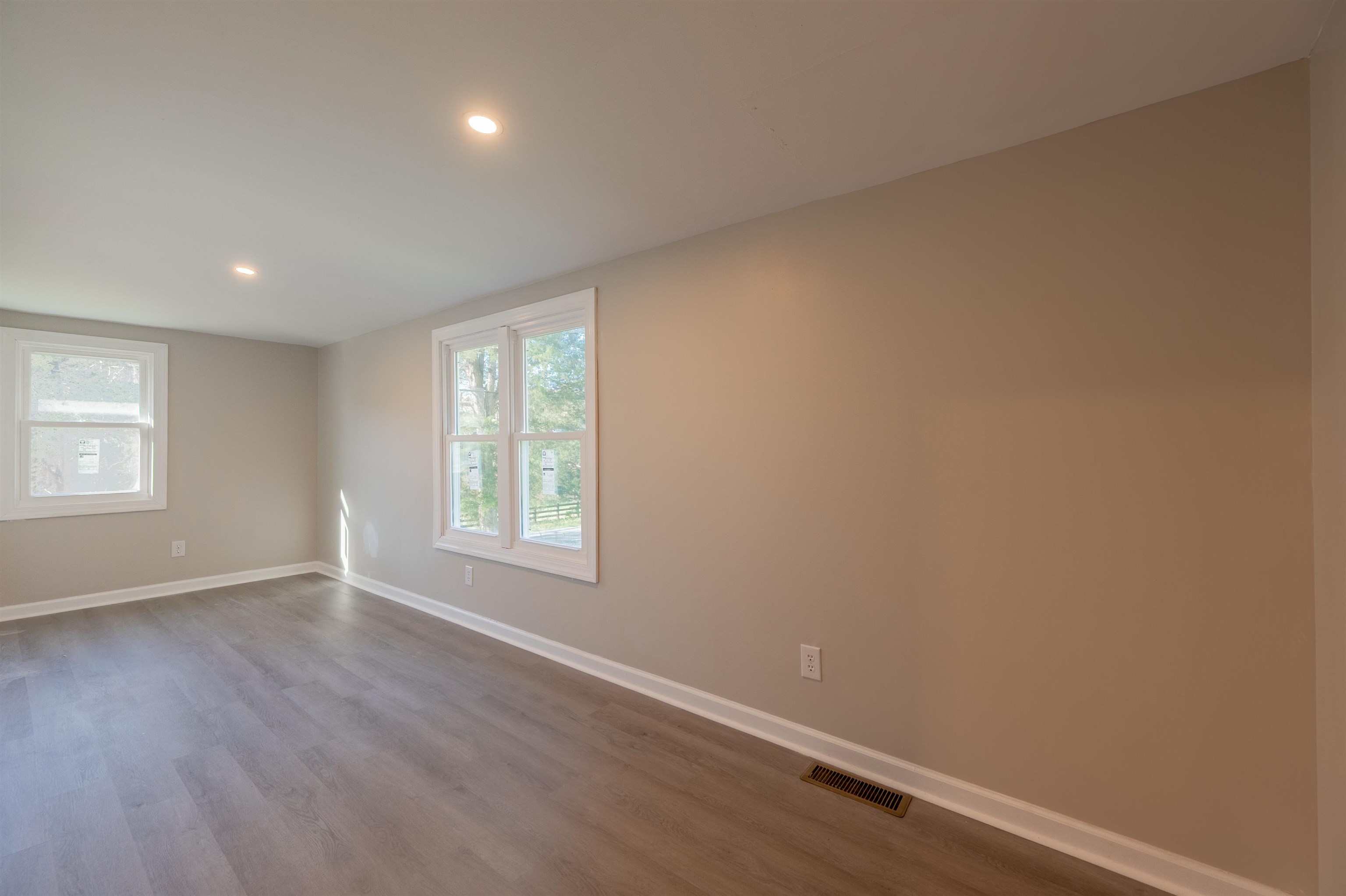 854 Den Hill Road Christiansburg VA 24073