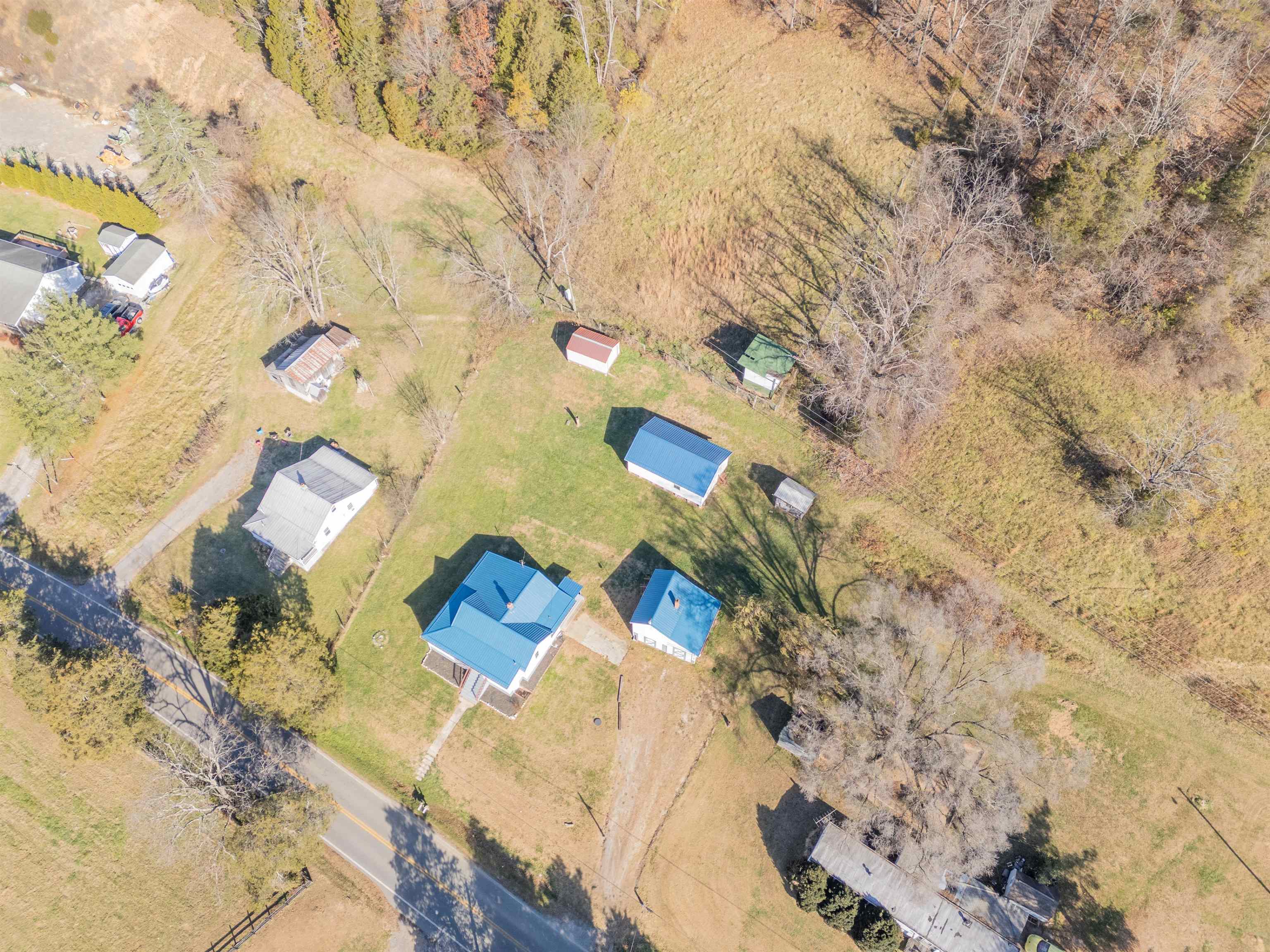 854 Den Hill Road Christiansburg VA 24073