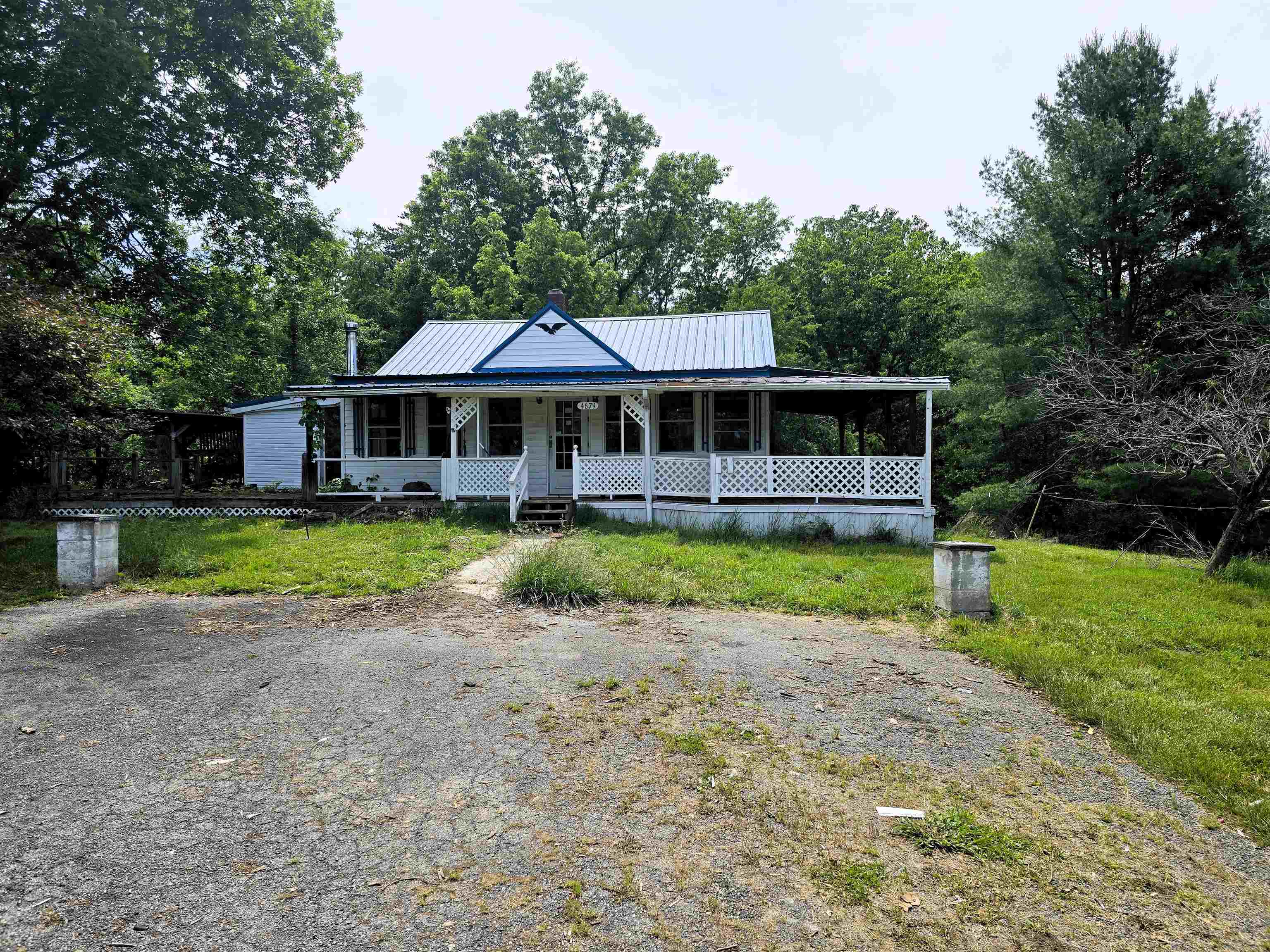 4679 Wolfe Lane Pulaski VA 24301
