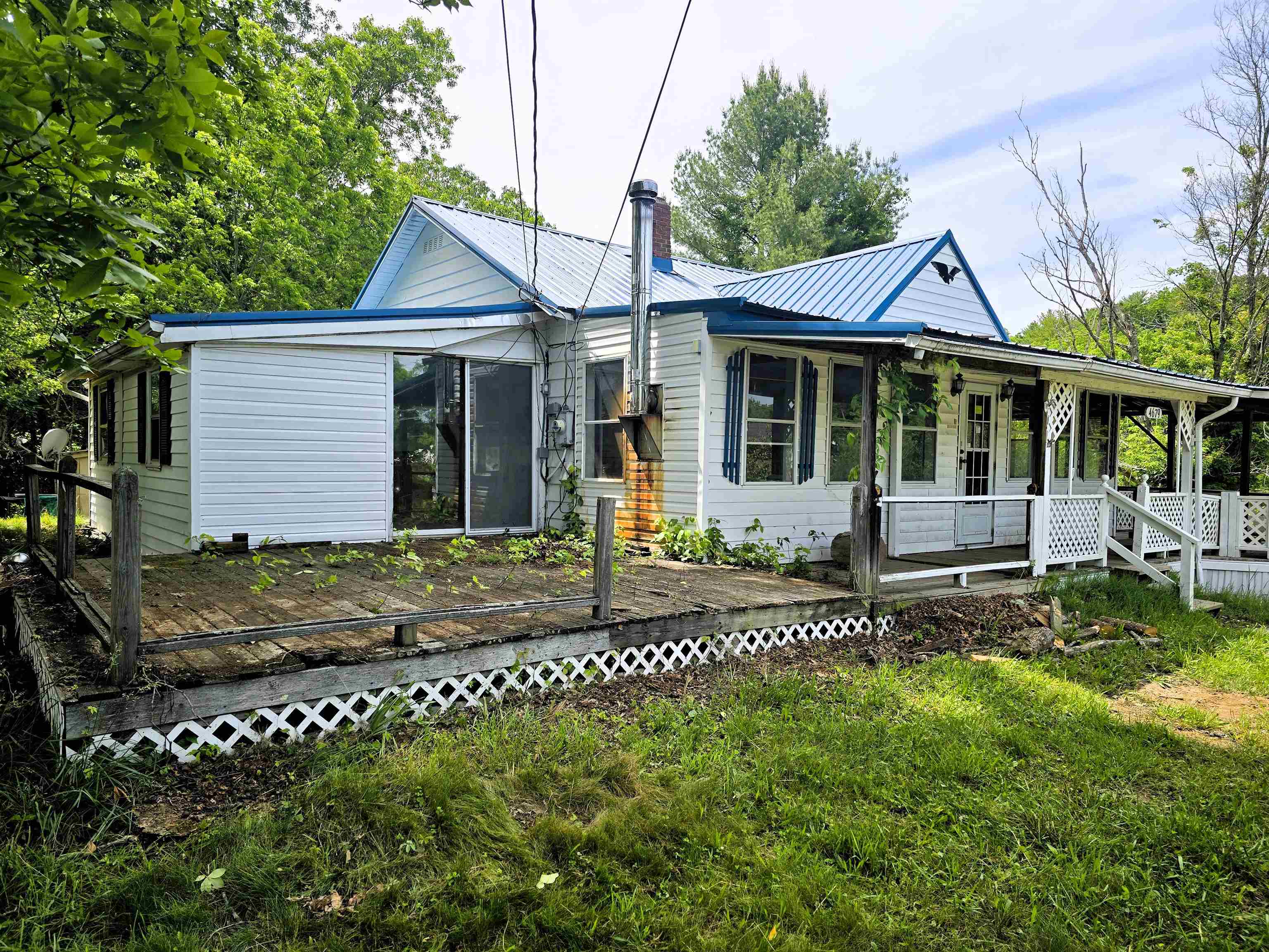 4679 Wolfe Lane Pulaski VA 24301