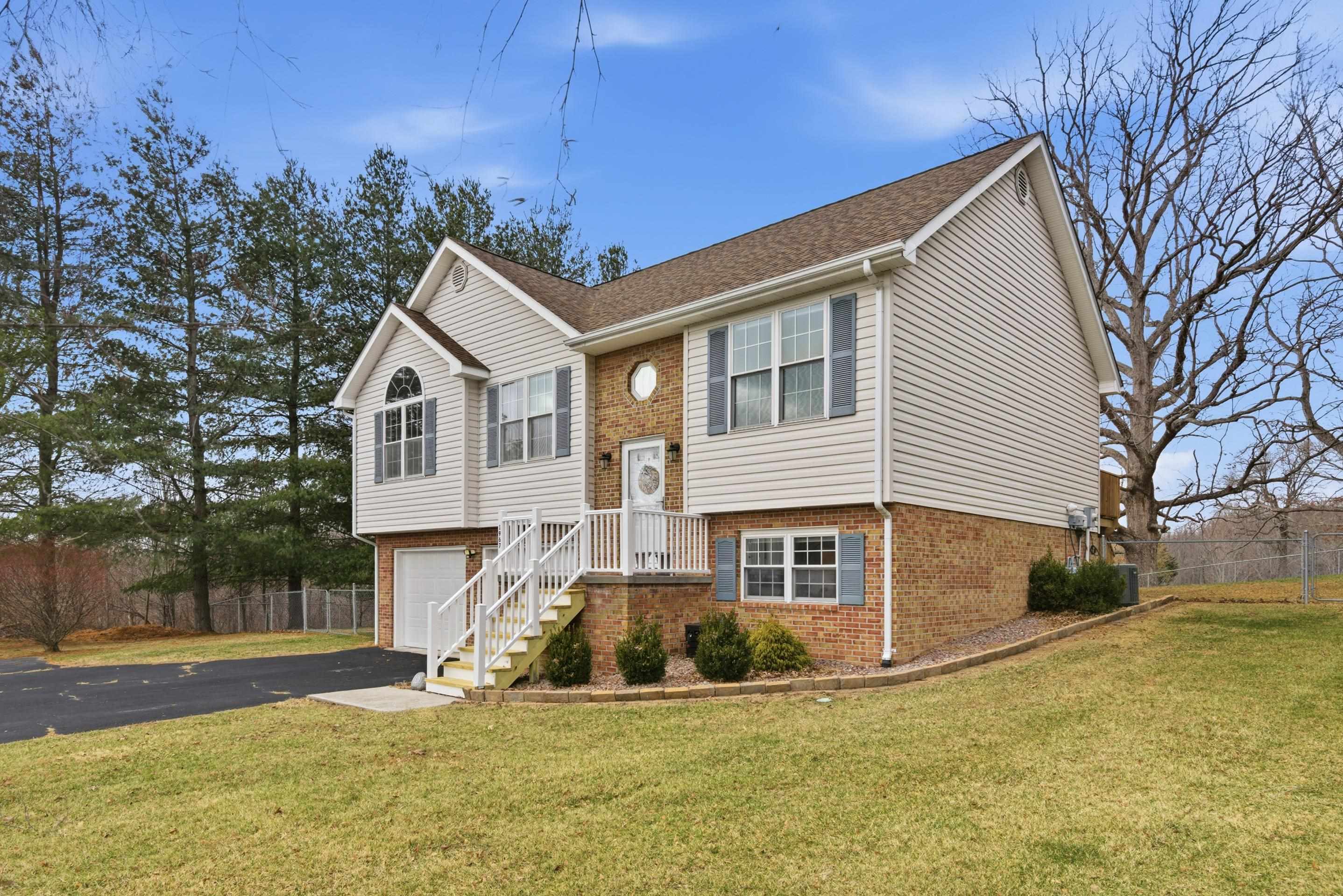 1967 Peppers Ferry Road Pulaski VA 24301