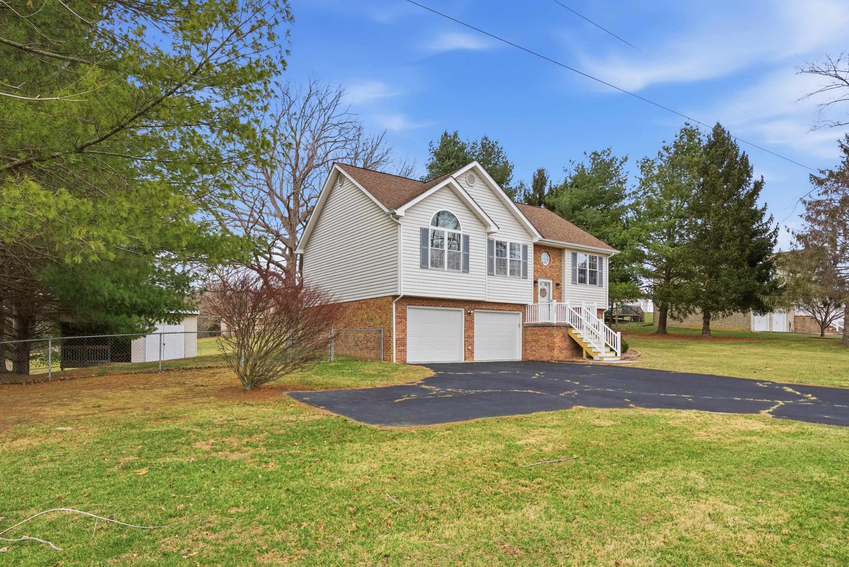 1967 Peppers Ferry Road Pulaski VA 24301