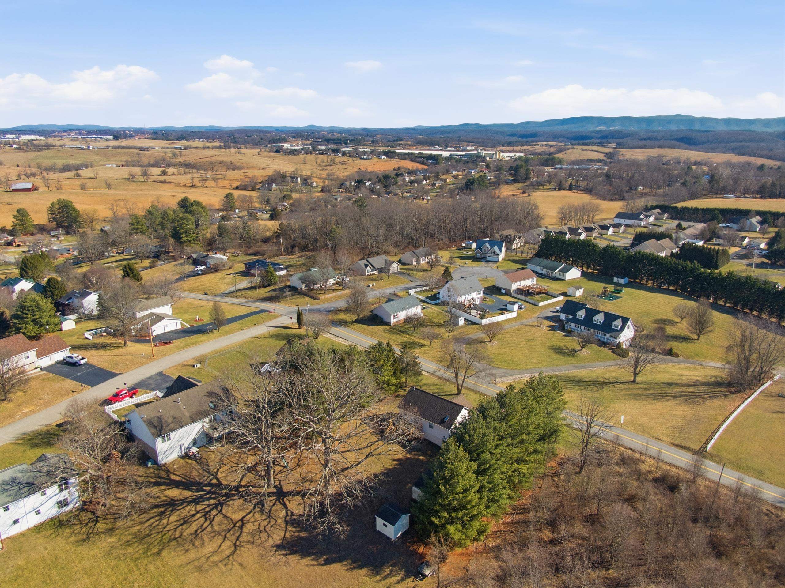 1967 Peppers Ferry Road Pulaski VA 24301