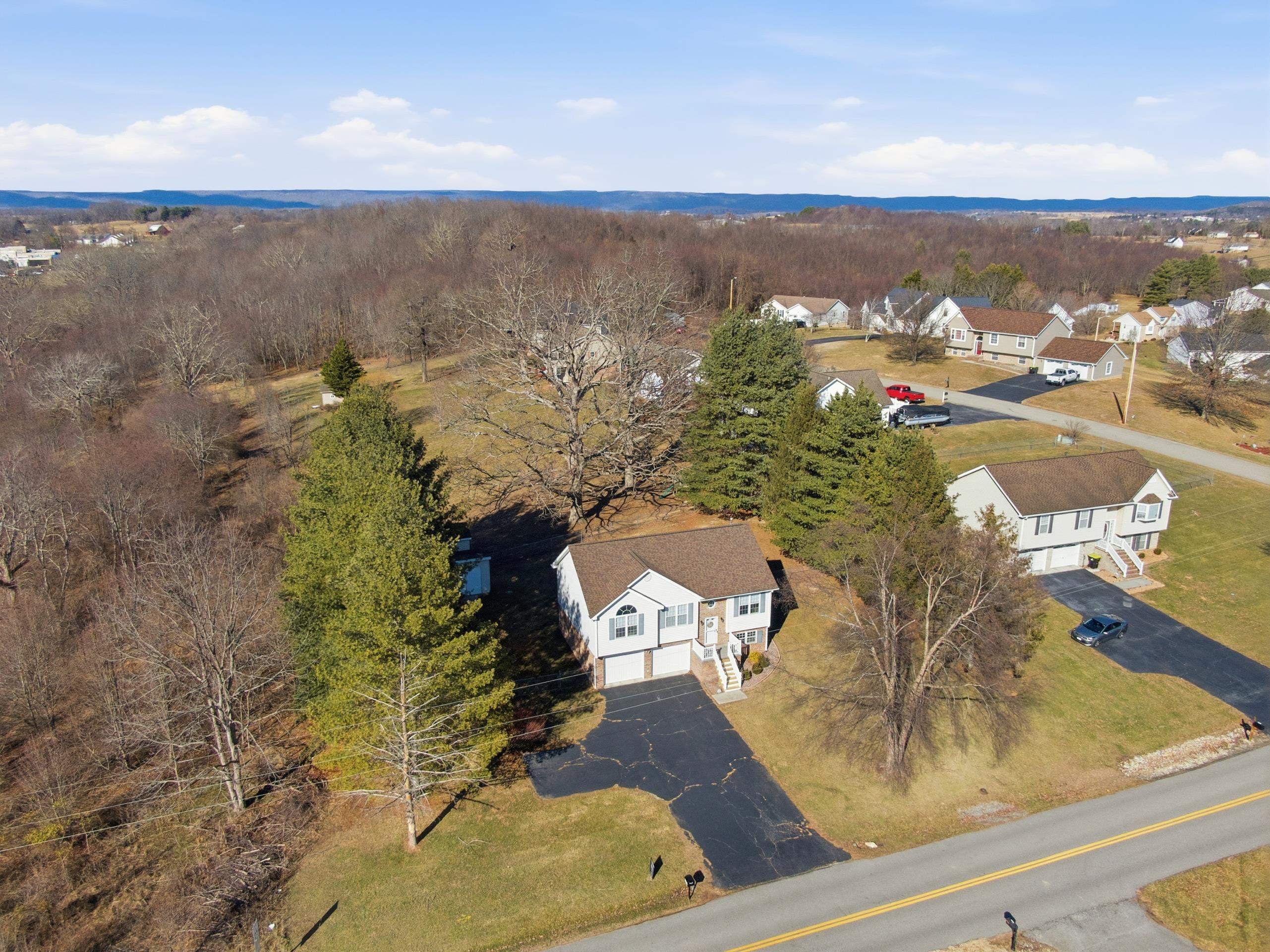 1967 Peppers Ferry Road Pulaski VA 24301