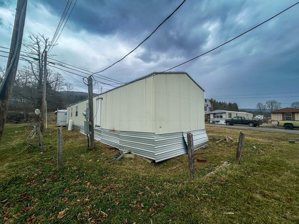 4316 N Scenic Highway Bastian VA 24314