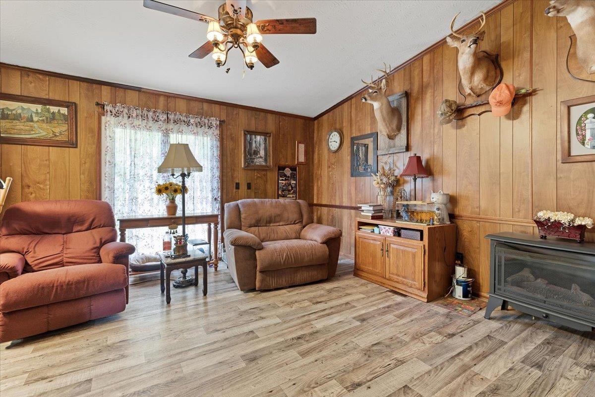1721 Shulls Lane Draper VA 24324