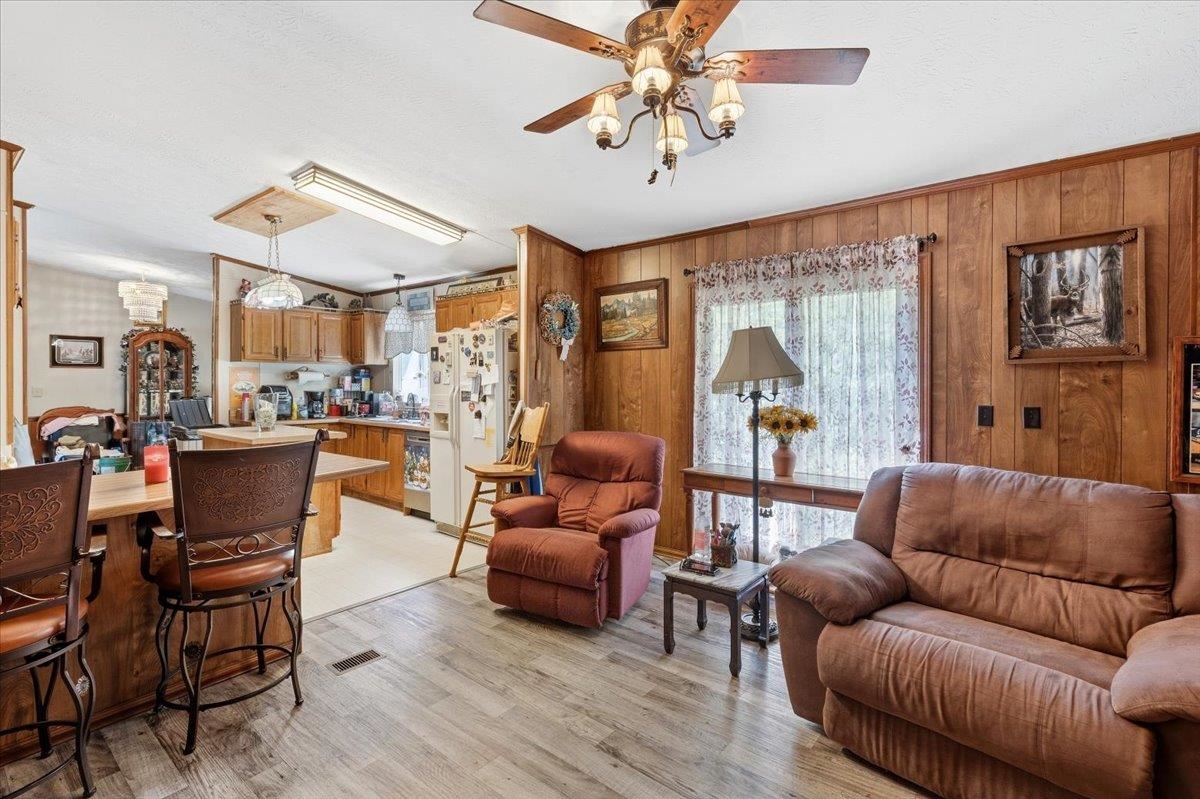1721 Shulls Lane Draper VA 24324
