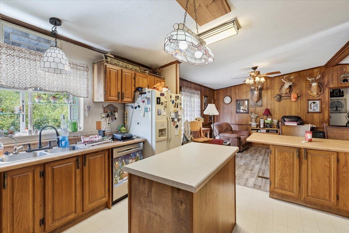 1721 Shulls Lane Draper VA 24324