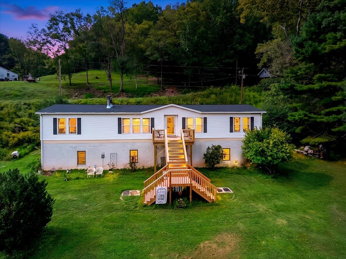 1721 Shulls Lane Draper VA 24324