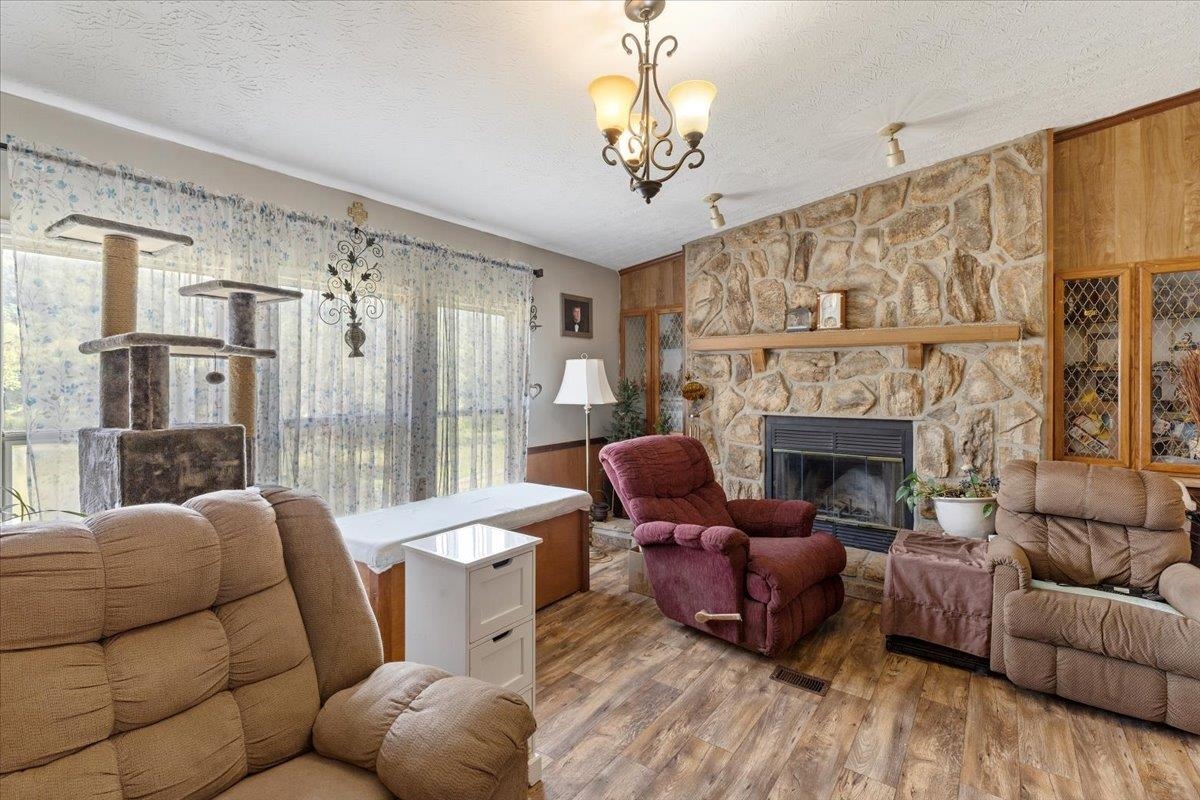 1721 Shulls Lane Draper VA 24324