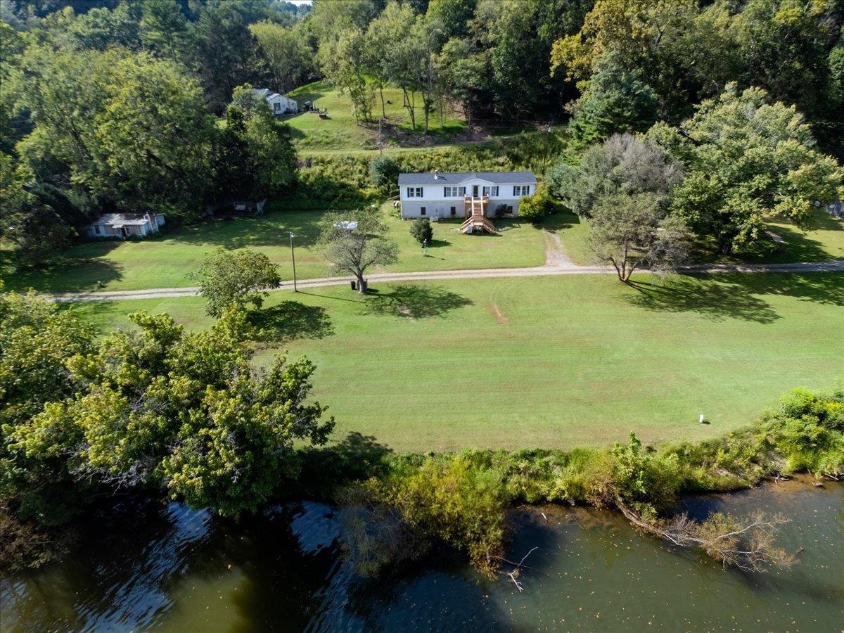 1721 Shulls Lane Draper VA 24324
