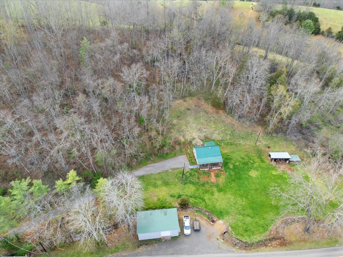 2638 Castleton Road Max Meadows VA 24360