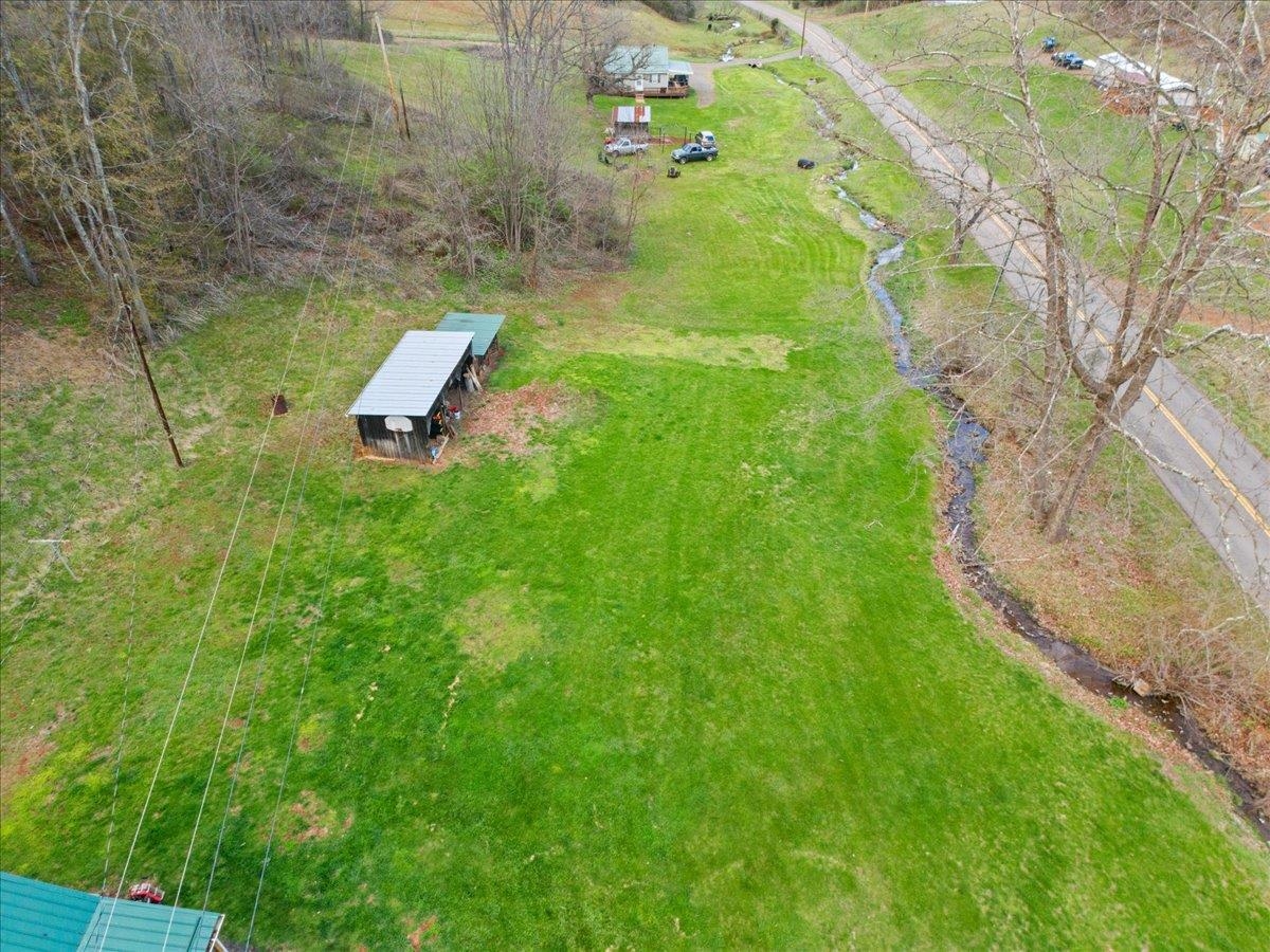 2638 Castleton Road Max Meadows VA 24360
