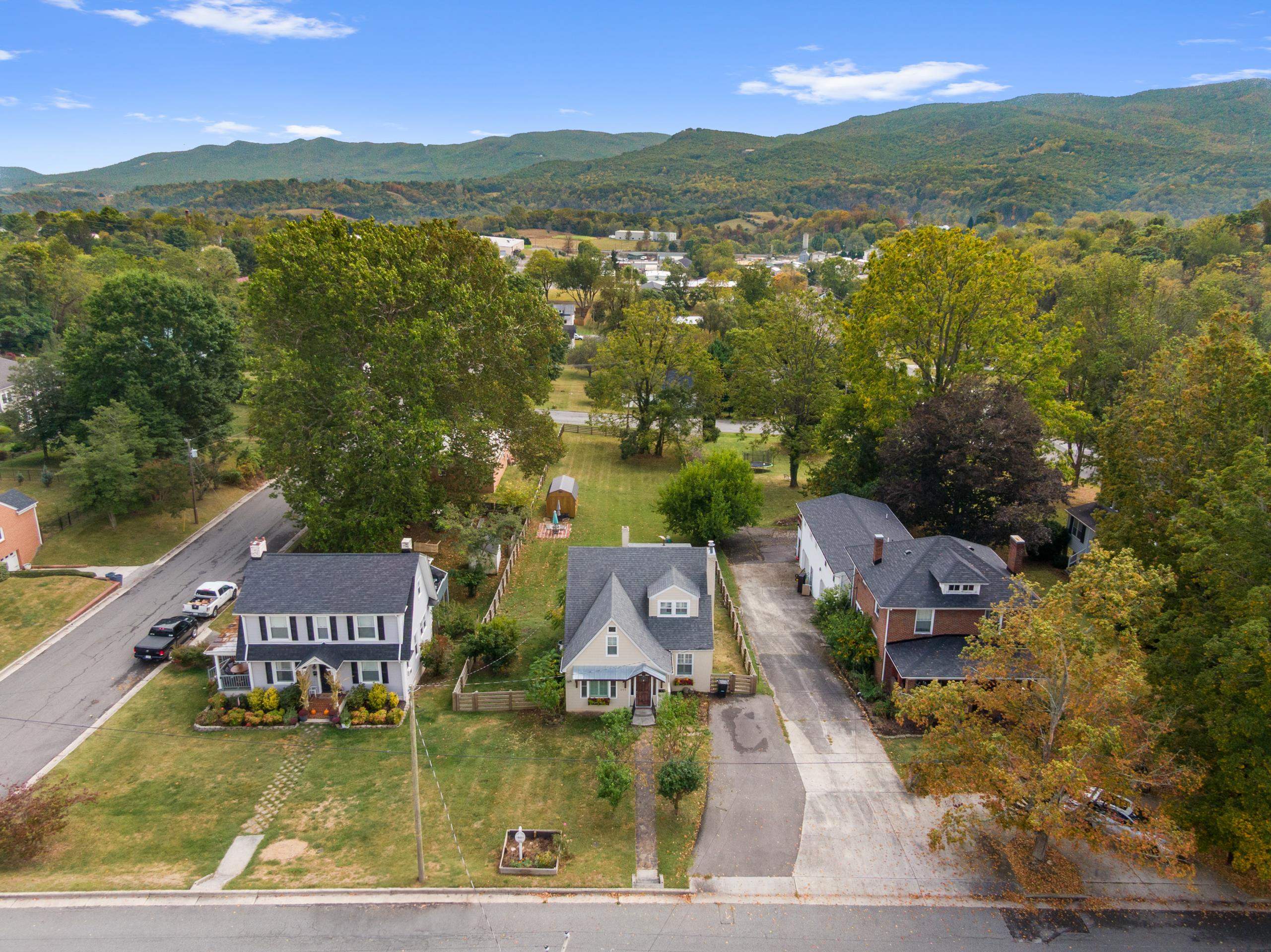 255 E Withers Road Wytheville VA 24382