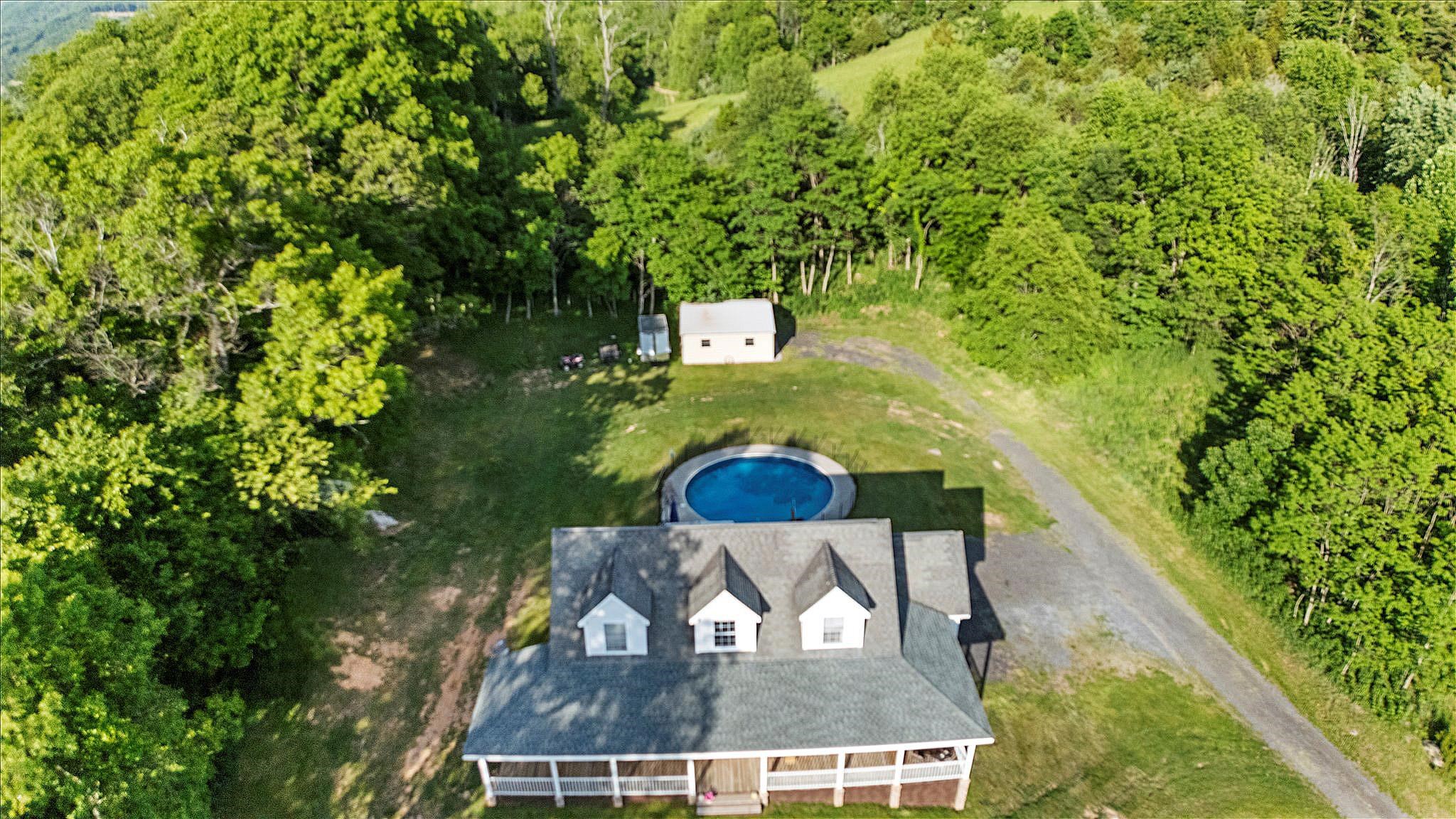 1354 Clover Hollow Road Newport VA 24128