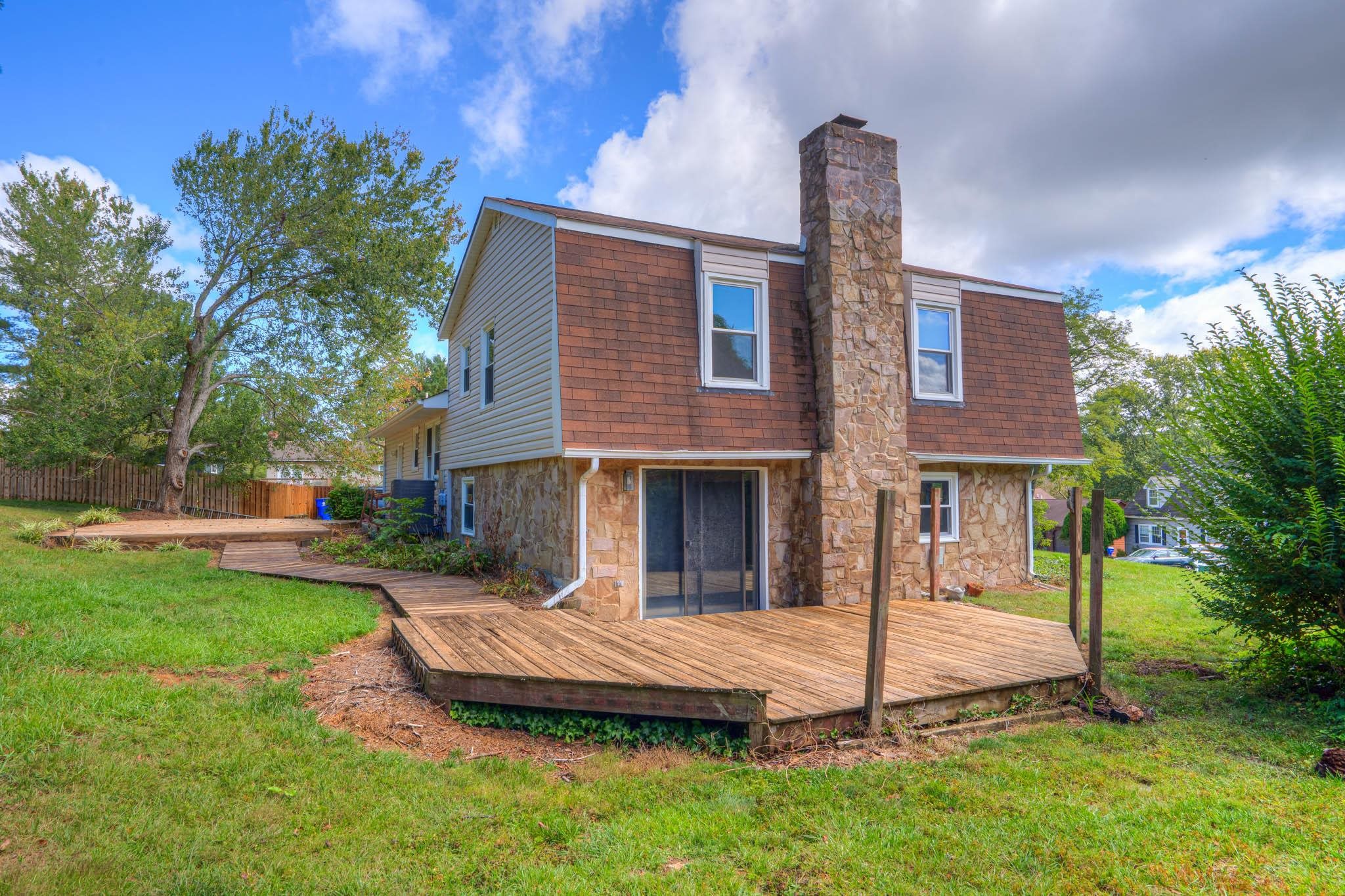 207 Woodbine Drive Blacksburg VA 24060