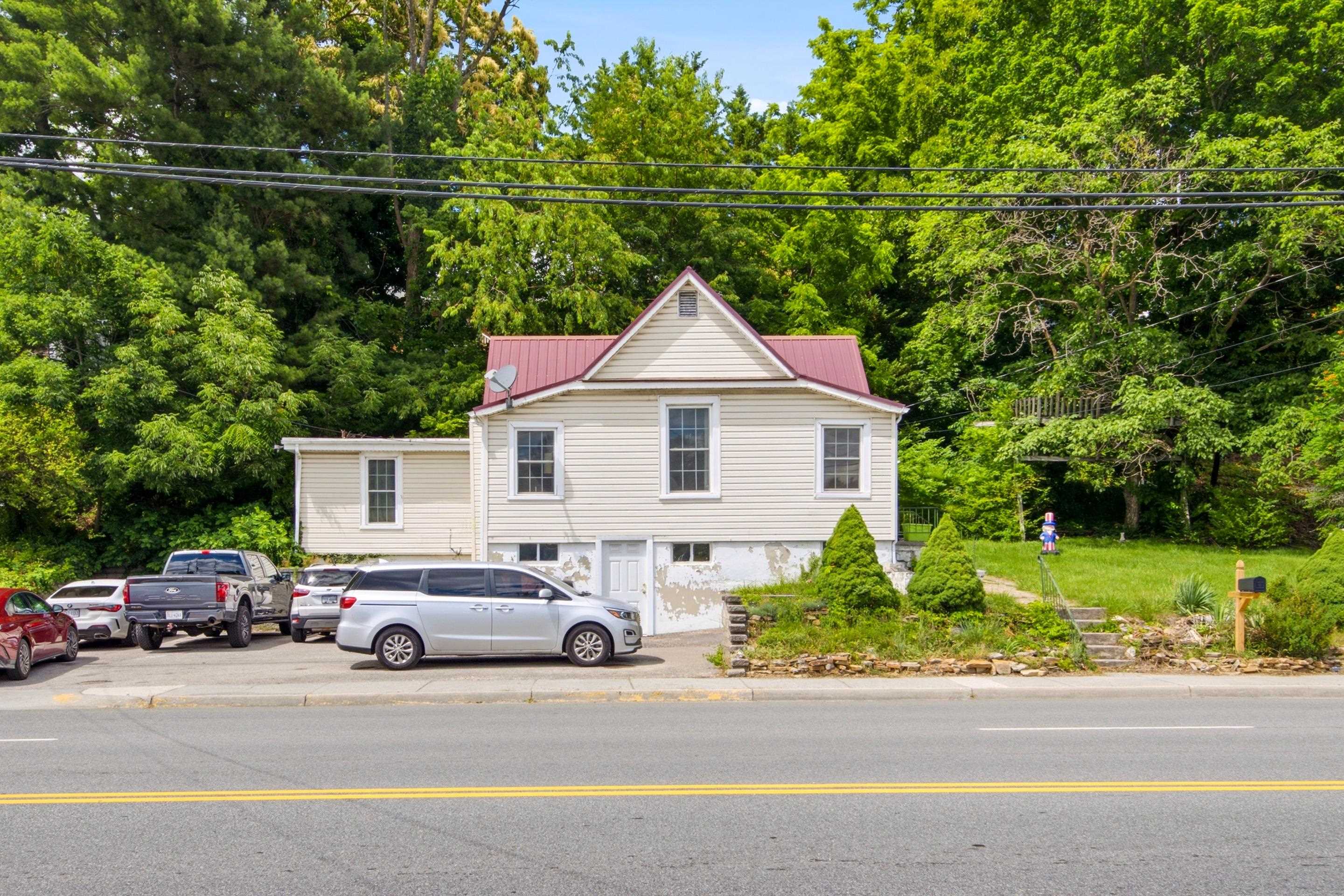106 Roanoke Street Christiansburg VA 24073